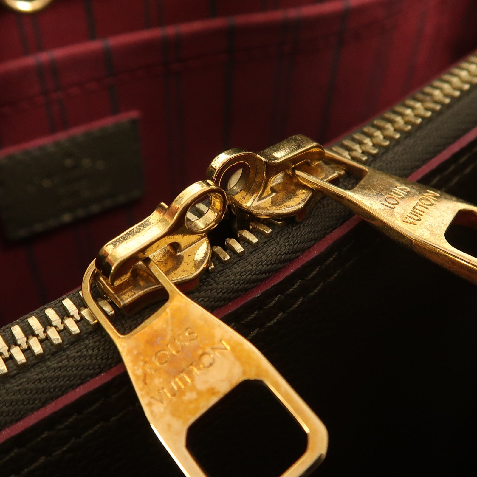 LOUIS VUITTON Monogram Empreinte Montaigne MM金扣手挽肩背兩用袋