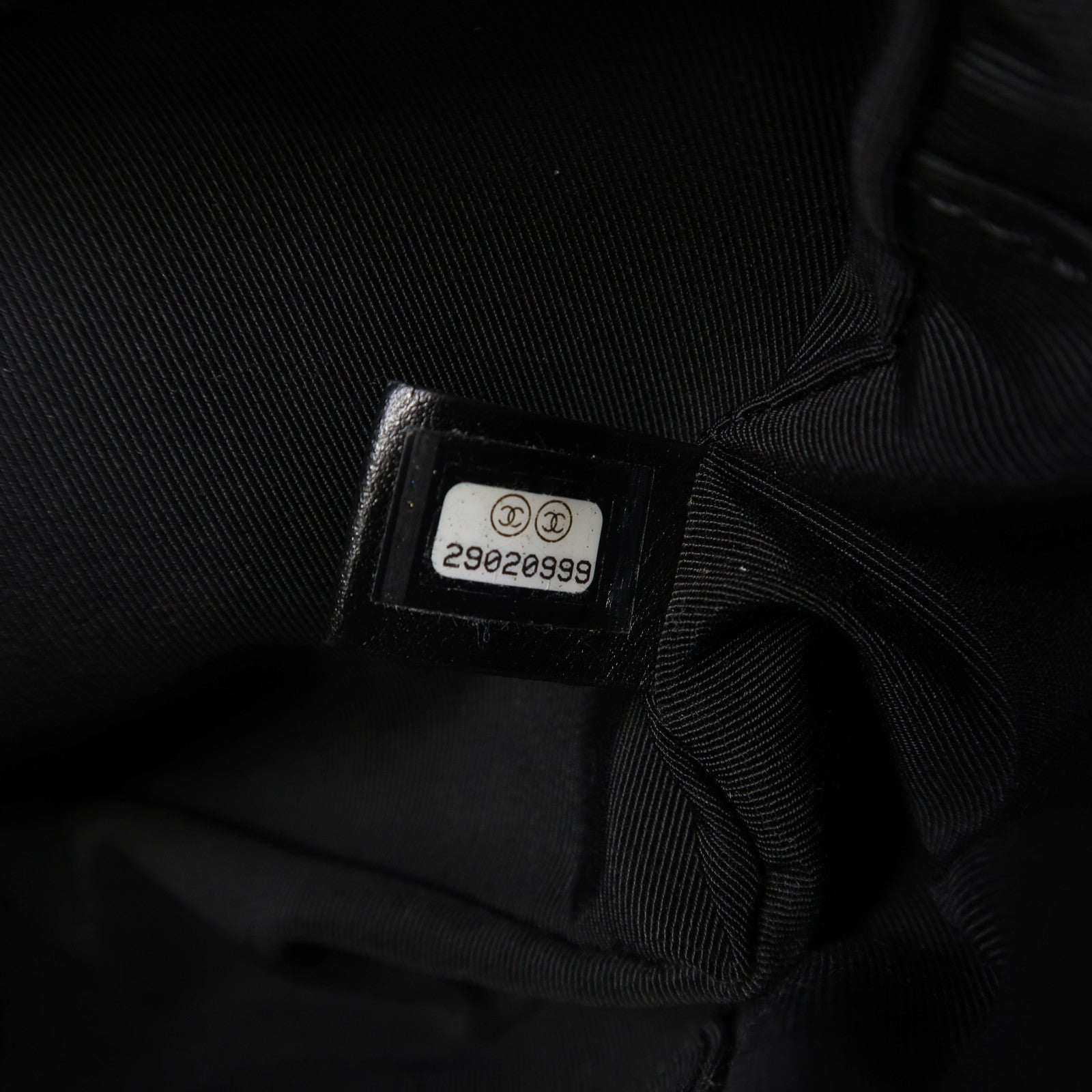 CHANEL 菱格羊皮皮革Chain Shoulder金扣鏈帶肩背袋黑色