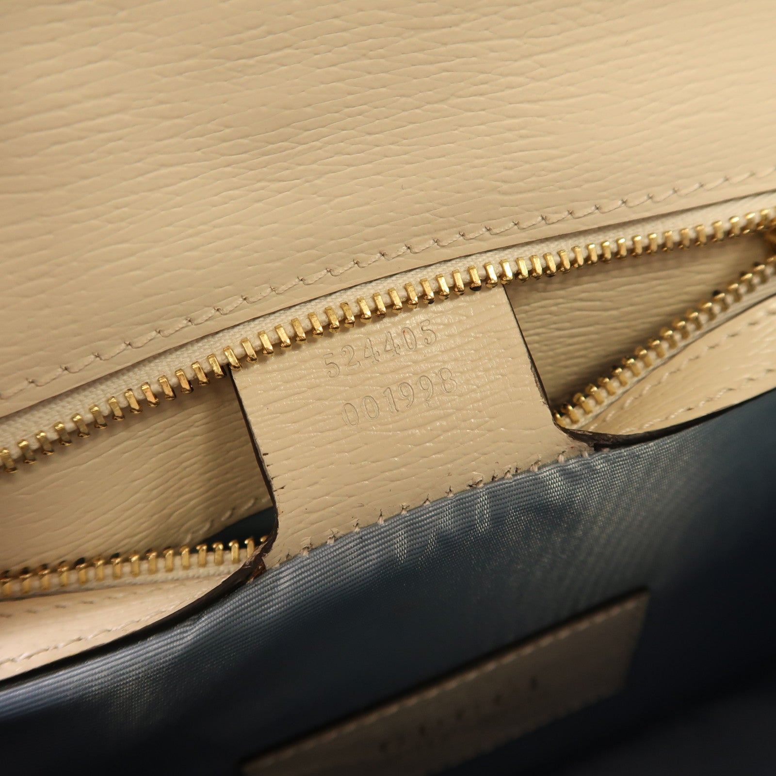 GUCCI 牛皮皮革Sylvie金扣肩背袋白色