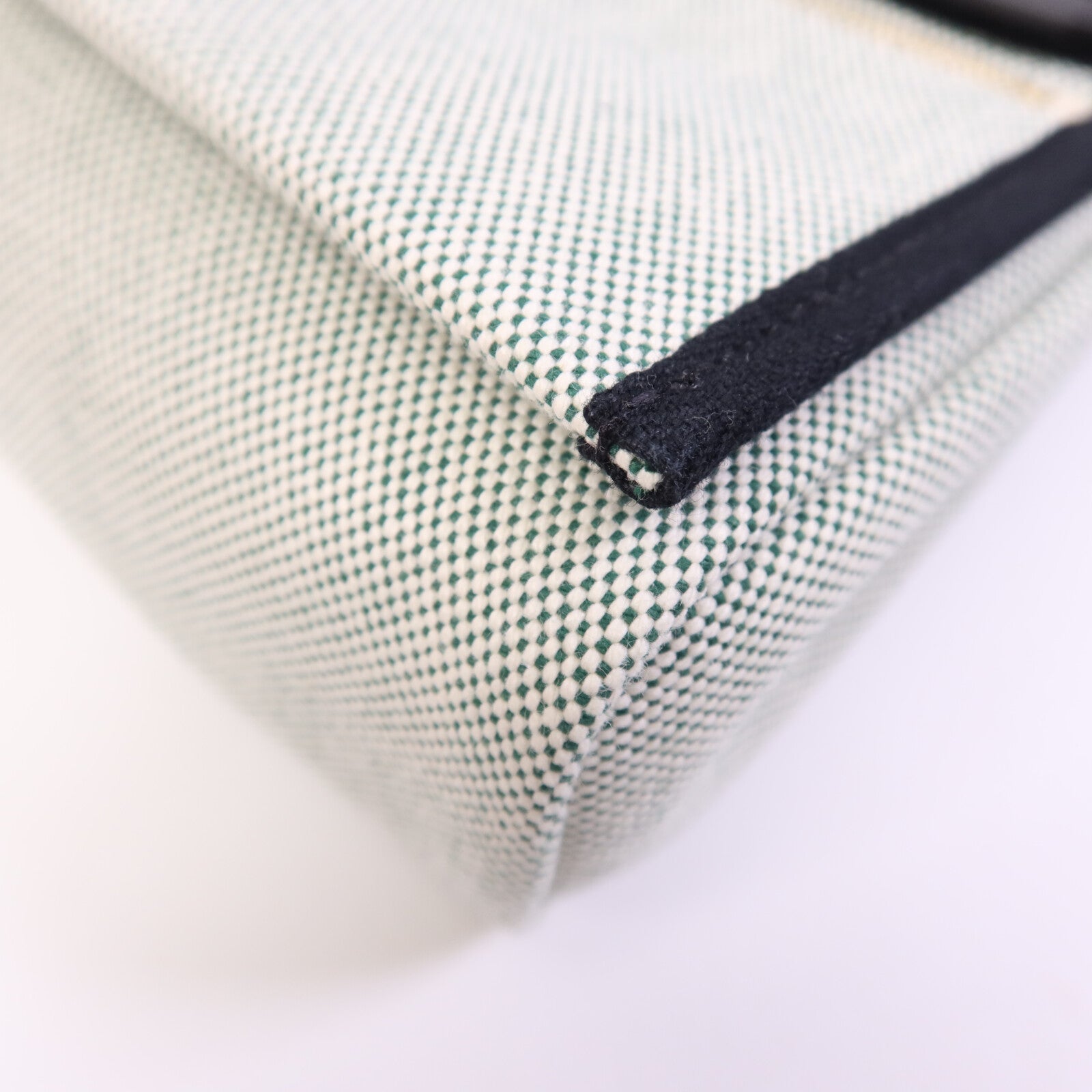 HERMES 帆布Mini Herbag金扣肩背袋Noir