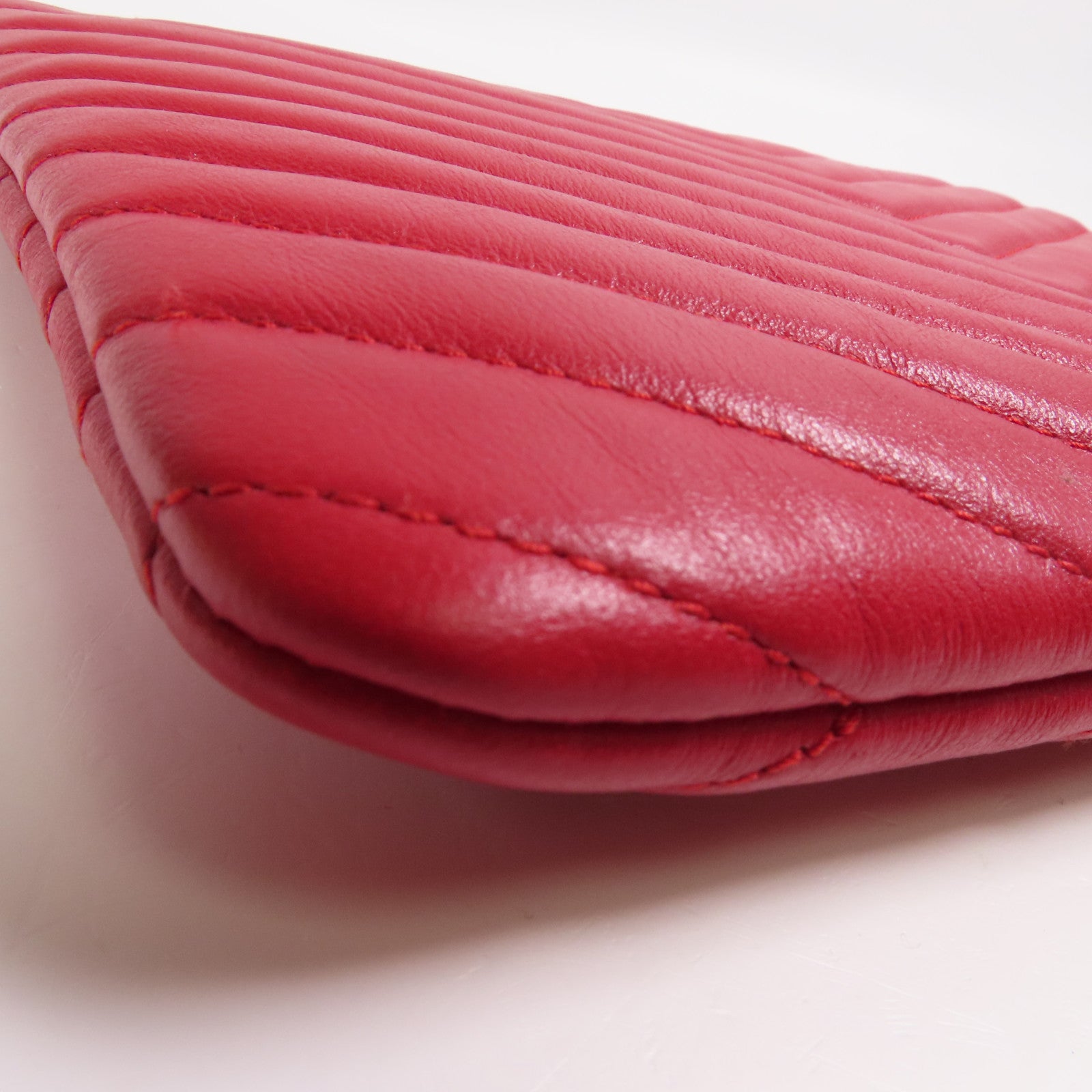 SAINT LAURENT 牛皮皮革Pouch金扣手拿包