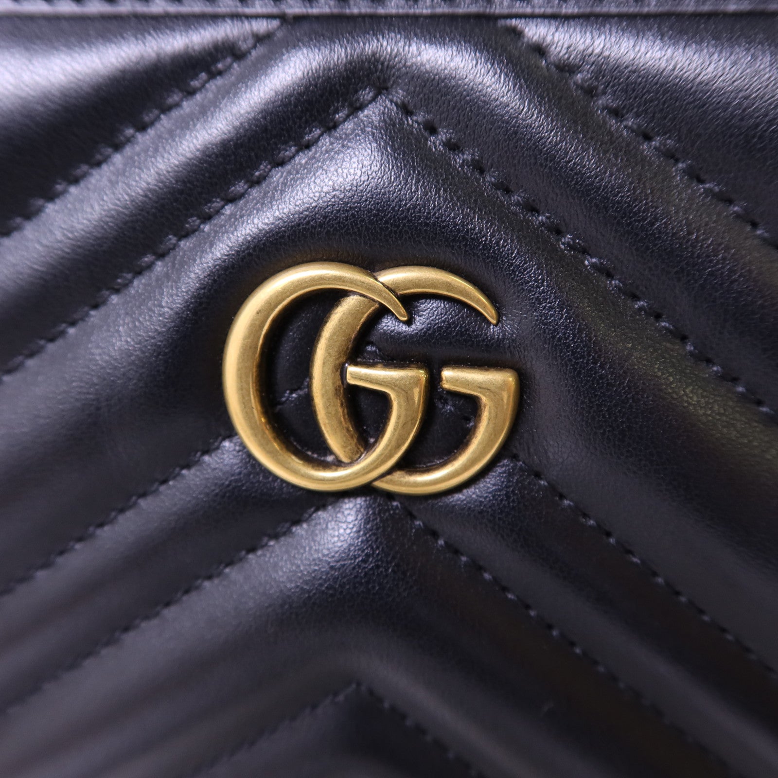 GUCCI 牛皮皮革GG Marmont Small Totel金扣鏈帶肩背袋