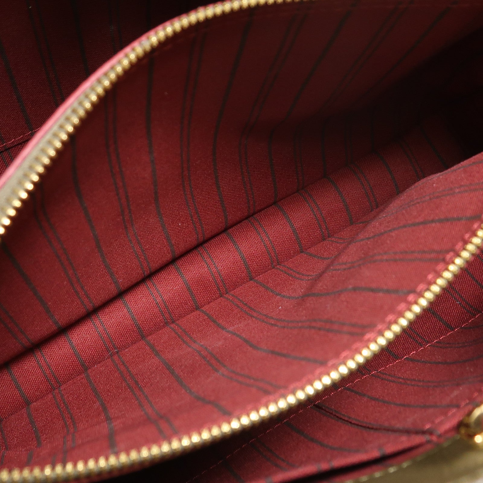 LOUIS VUITTON Monogram Empreinte Montaigne MM金扣手挽肩背兩用袋