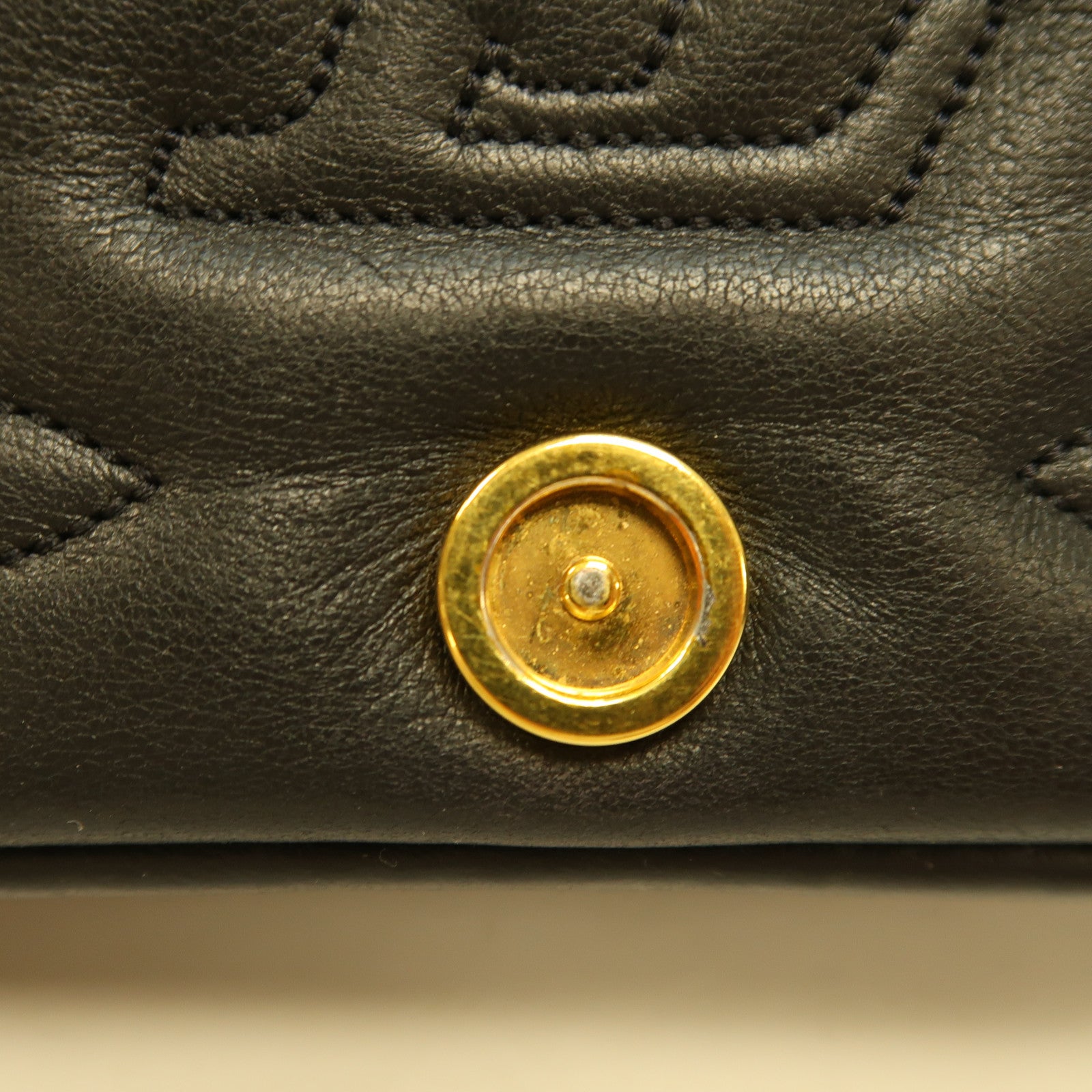 LOUIS VUITTON 【激減優惠】牛皮皮革Bubblegram Wallet On Strap金扣手挽肩背兩用袋黑色