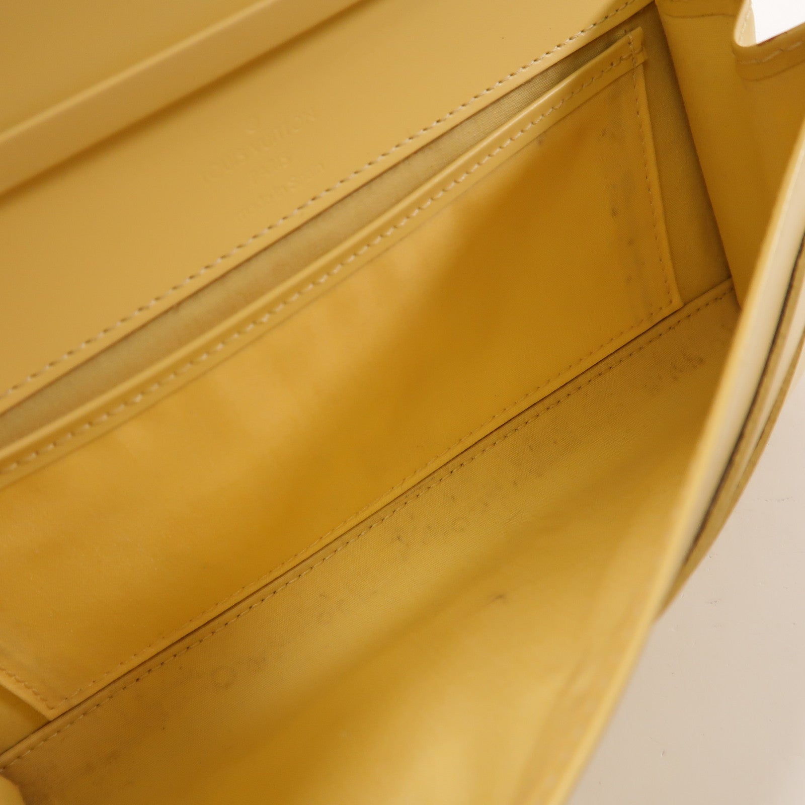 LOUIS VUITTON 【激減優惠】Epi Honfleur Clutch Bag金扣肩背袋