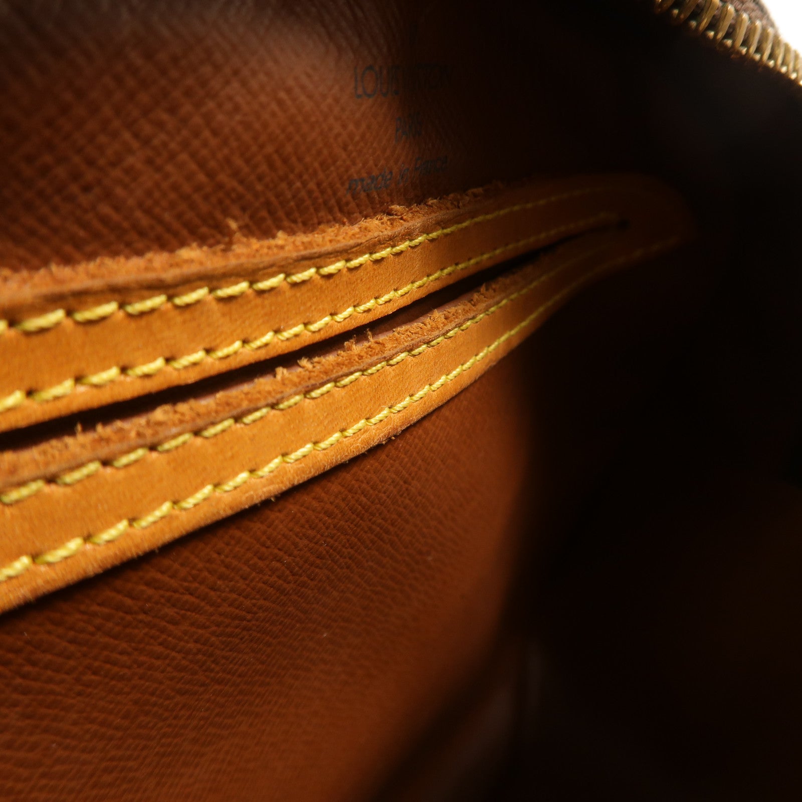 LOUIS VUITTON Monogram Blois肩背袋