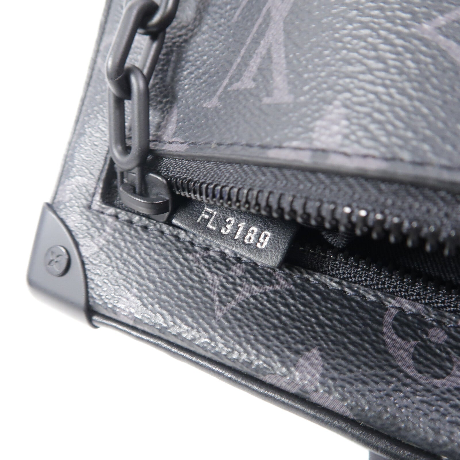 LOUIS VUITTON Monogram Eclipse Mini Soft Trunk肩背袋