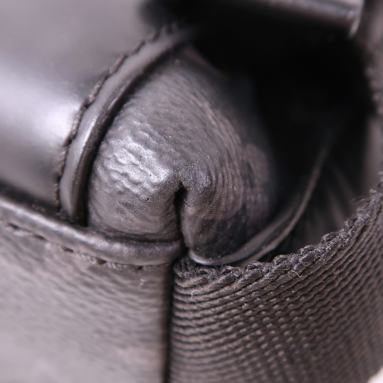 LOUIS VUITTON Monogram Eclipse Messenger PM Voyager銀扣肩背袋