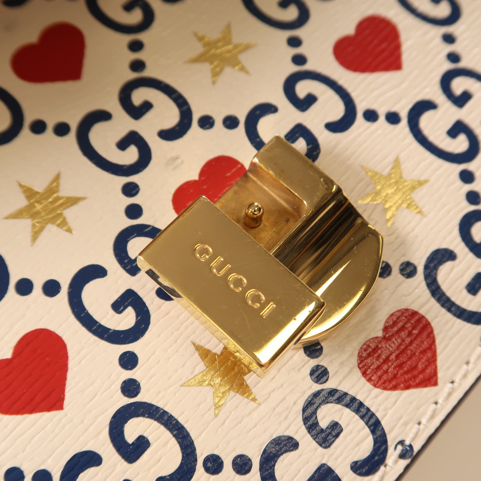 GUCCI 牛皮皮革Sylvie金扣肩背袋白色