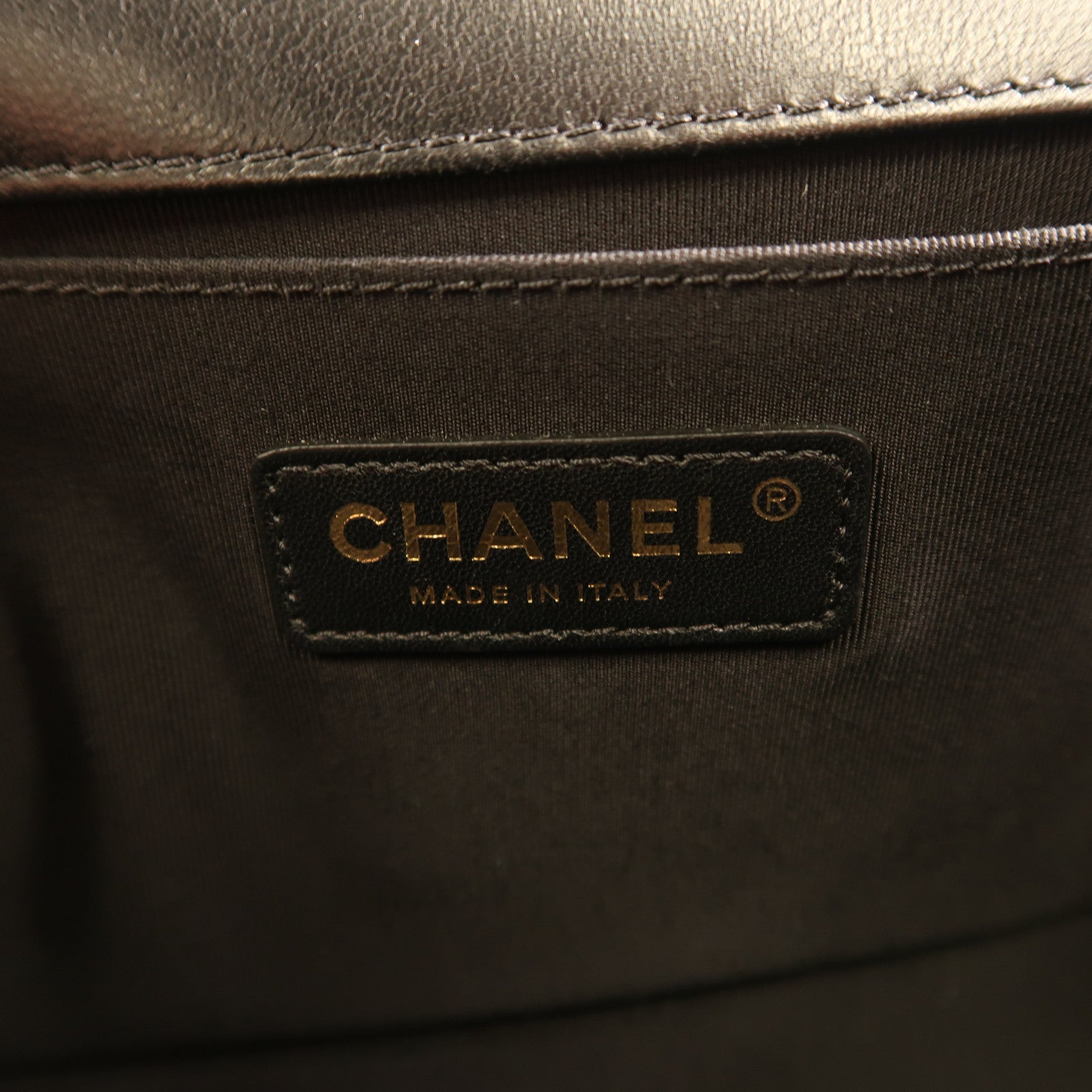 CHANEL 【激減優惠】羊皮皮革Boy 25金扣鏈帶肩背袋