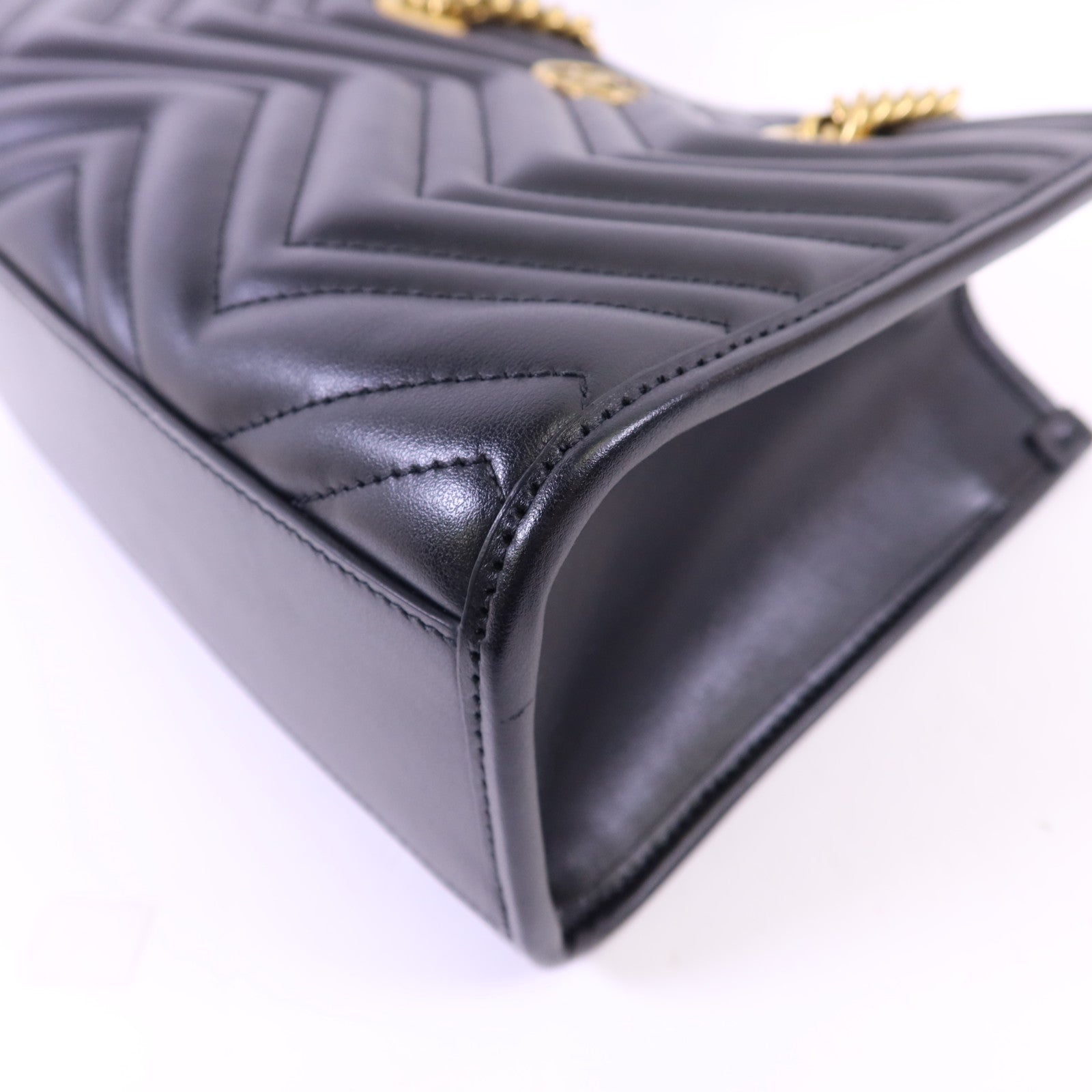 GUCCI 牛皮皮革GG Marmont Small Totel金扣鏈帶肩背袋