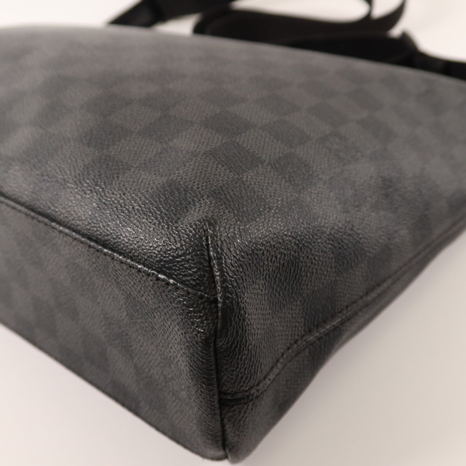 LOUIS VUITTON Damier Graphite Mick MM肩背袋
