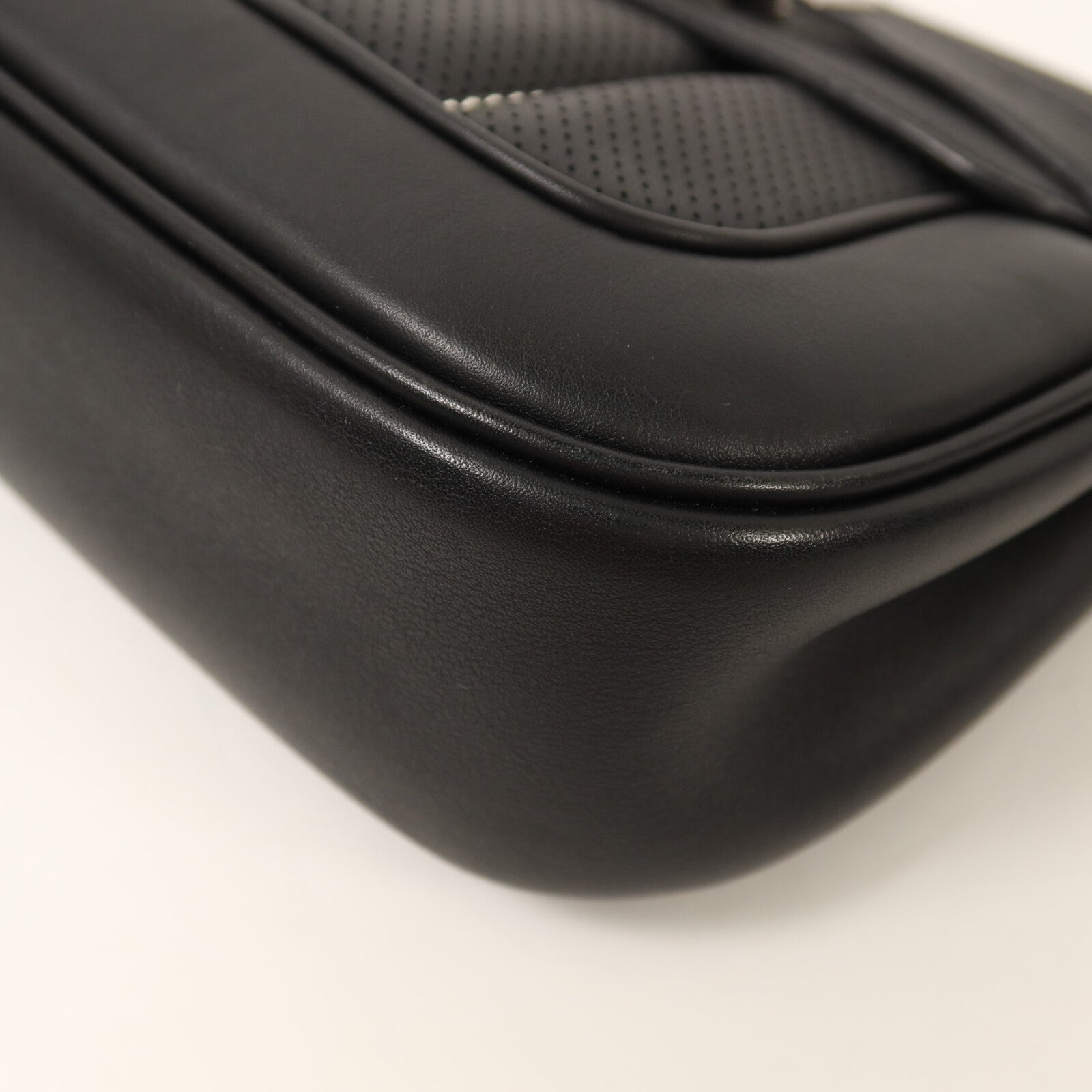 HERMES Swift皮革Mini Berline銀扣肩背袋Noir