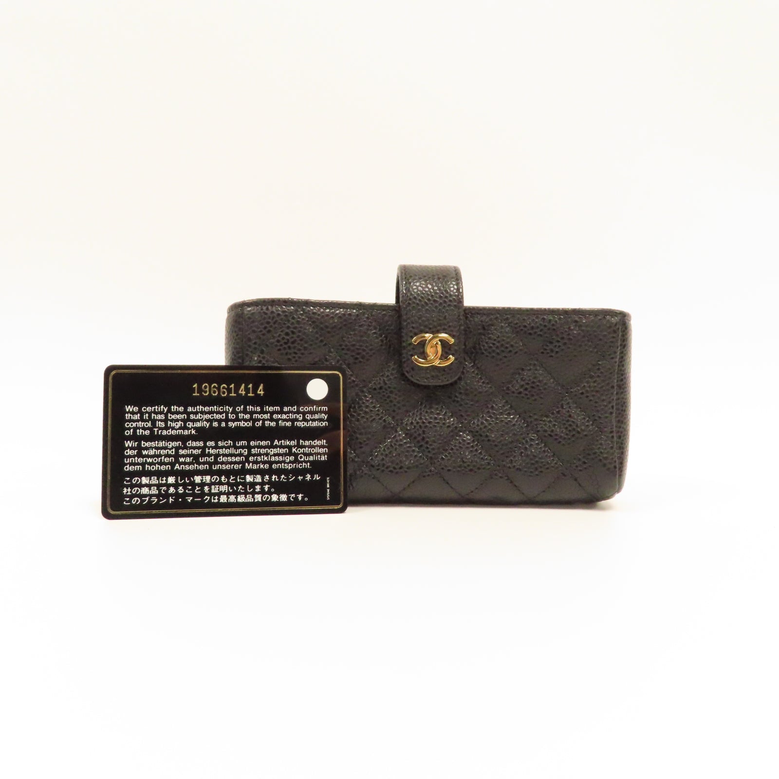 CHANEL **【激減優惠】菱格Caviar皮革Case金扣手機套黑色