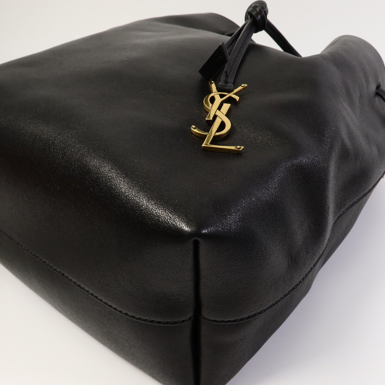 YVES SAINT LAURENT 羊皮皮革Paris VII Pochon手挽袋