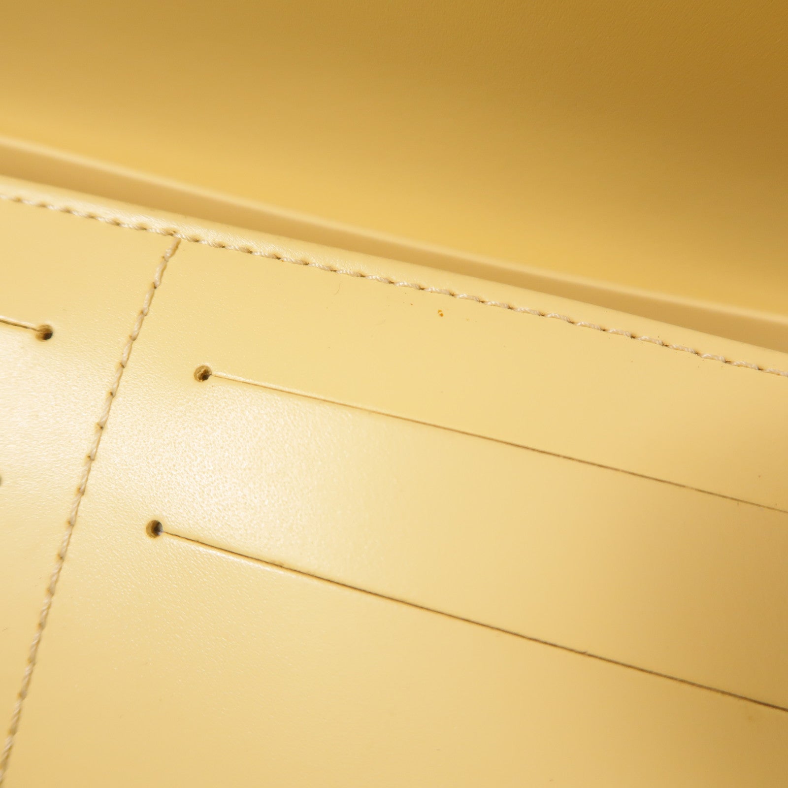 LOUIS VUITTON Epi Honfleur Clutch Bag金扣肩背袋