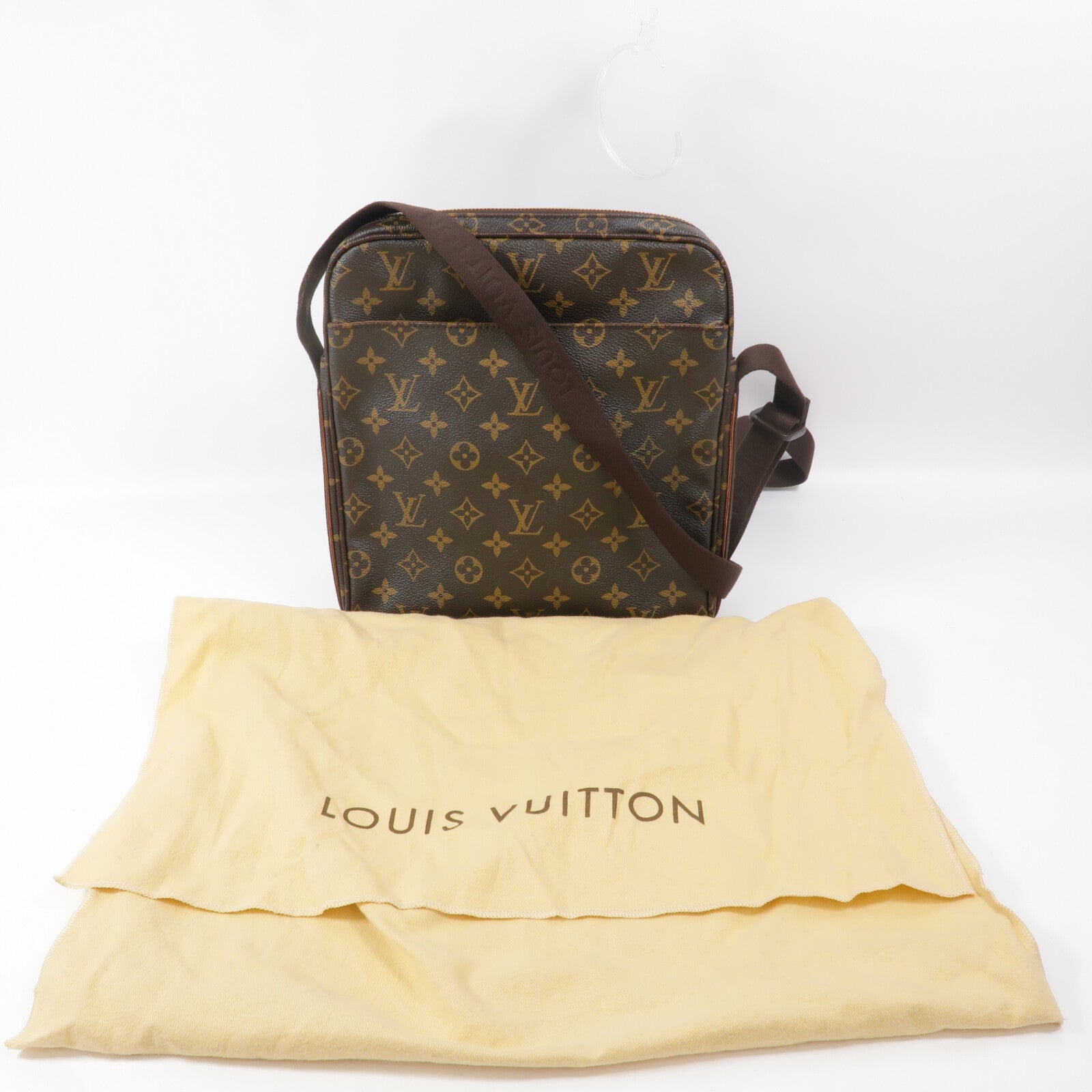 LOUIS VUITTON Monogram Trotteur Beaubourg肩背袋