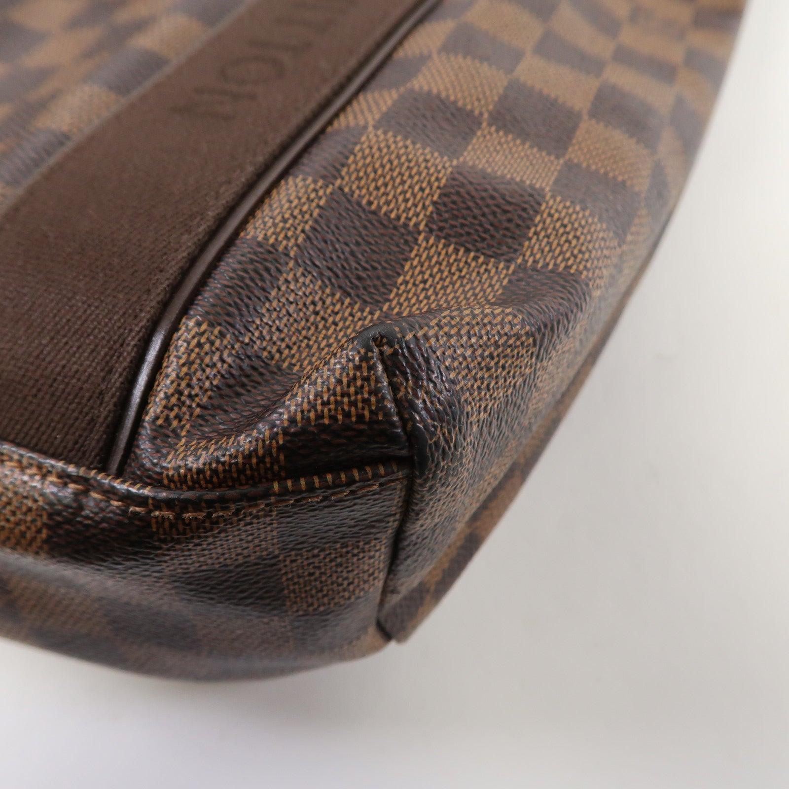 LOUIS VUITTON 【激減優惠】Damier Ebene Beaubourg金扣手挽袋啡色