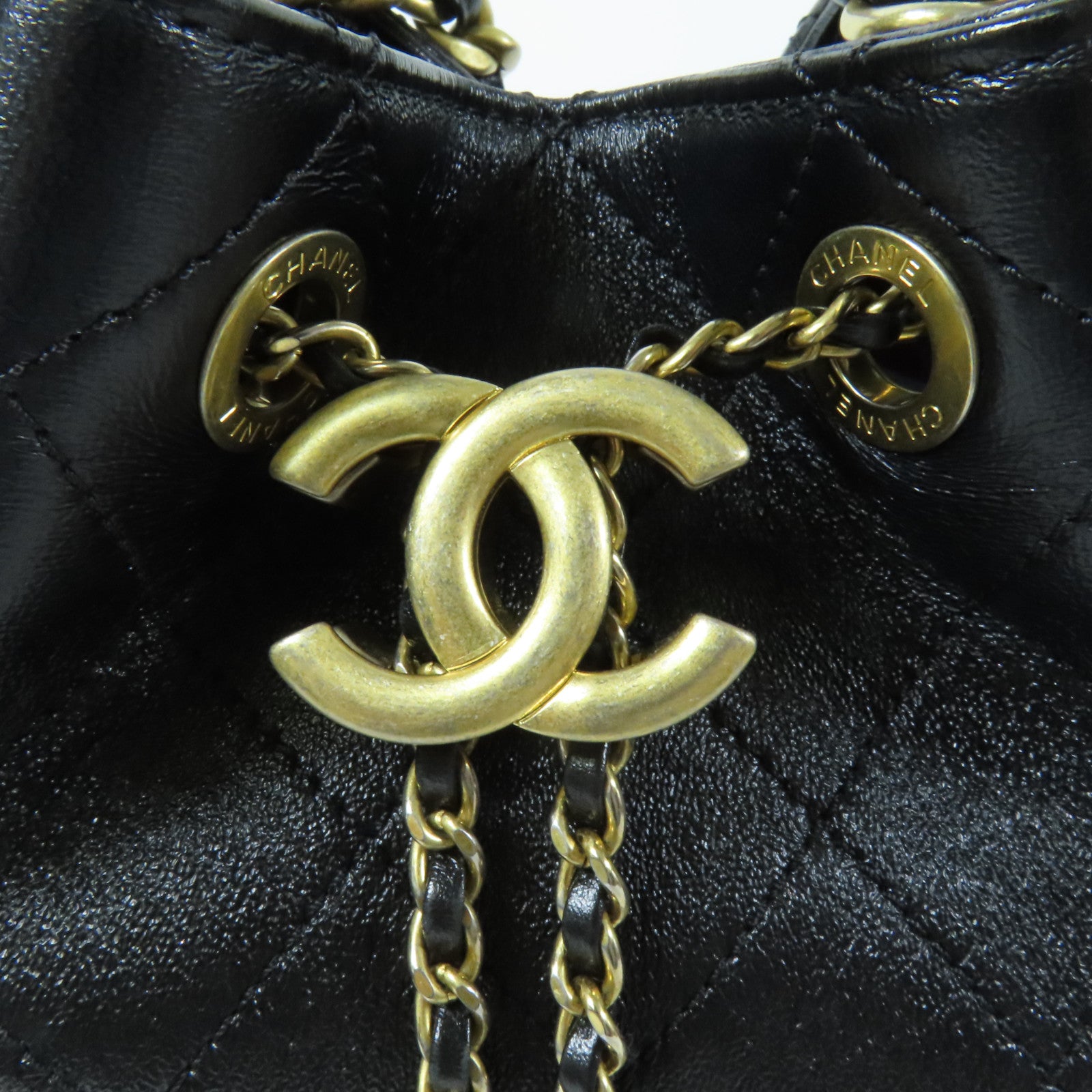 CHANEL 牛皮皮革Bucket Bag金扣手挽肩背兩用袋