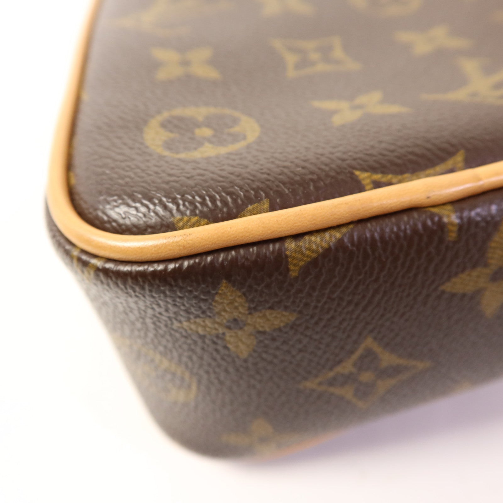 LOUIS VUITTON Monogram Game On Coeur金扣肩背袋棕色
