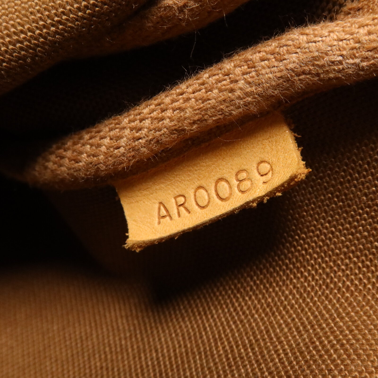 LOUIS VUITTON Monogram Pochette Accessoires手挽袋棕色