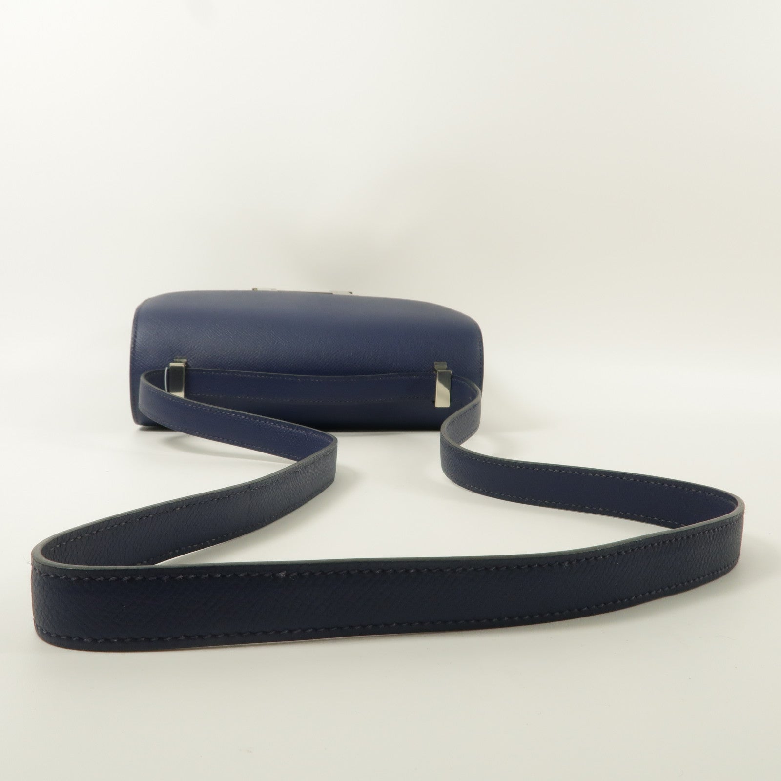 HERMES Epsom皮革Constance 24肩背袋Bleu Saphir