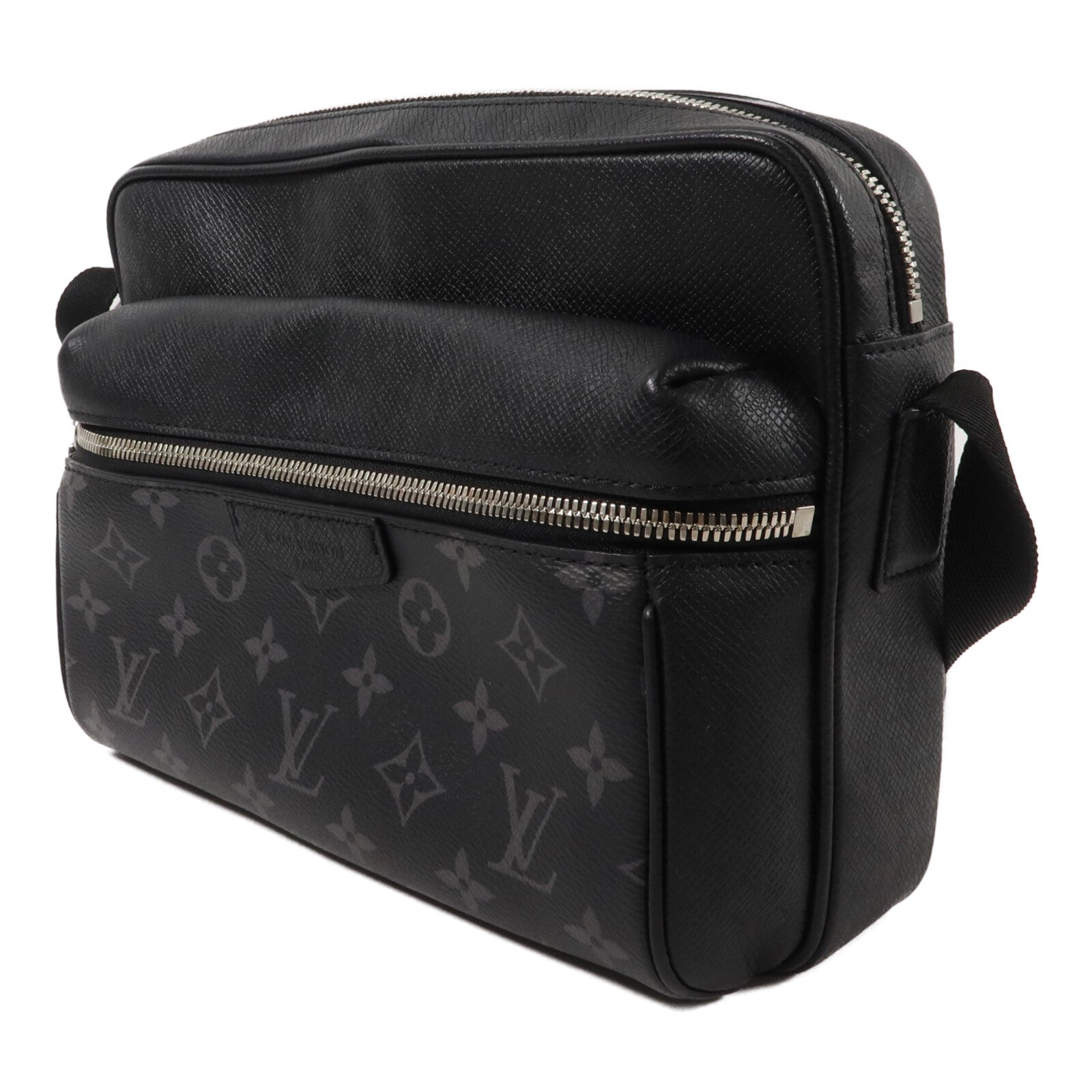 LOUIS VUITTON Monogram Eclipse Taiga Outdoor Messenger肩背袋