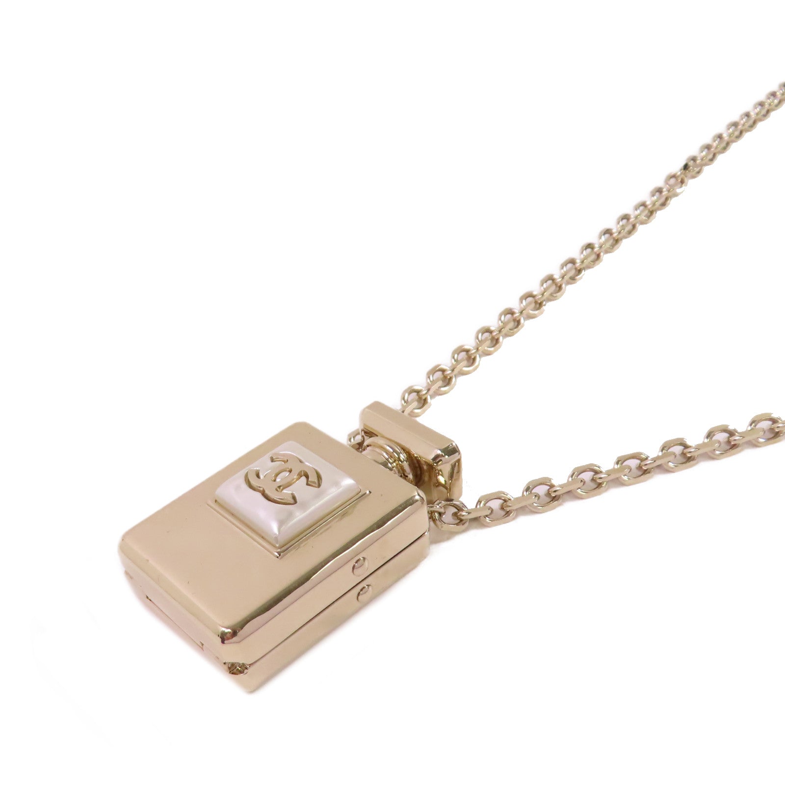 CHANEL 金屬/仿珍珠Coco Chanel Locket Necklace金扣項鏈金色