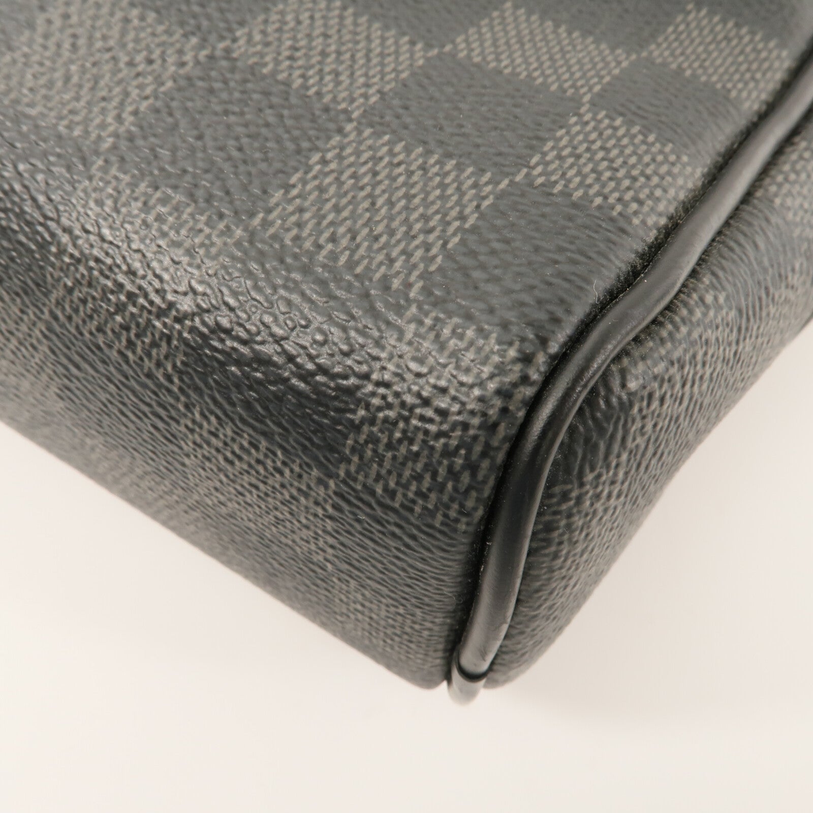 LOUIS VUITTON Damier Graphite Dayton Reporter Bag肩背袋