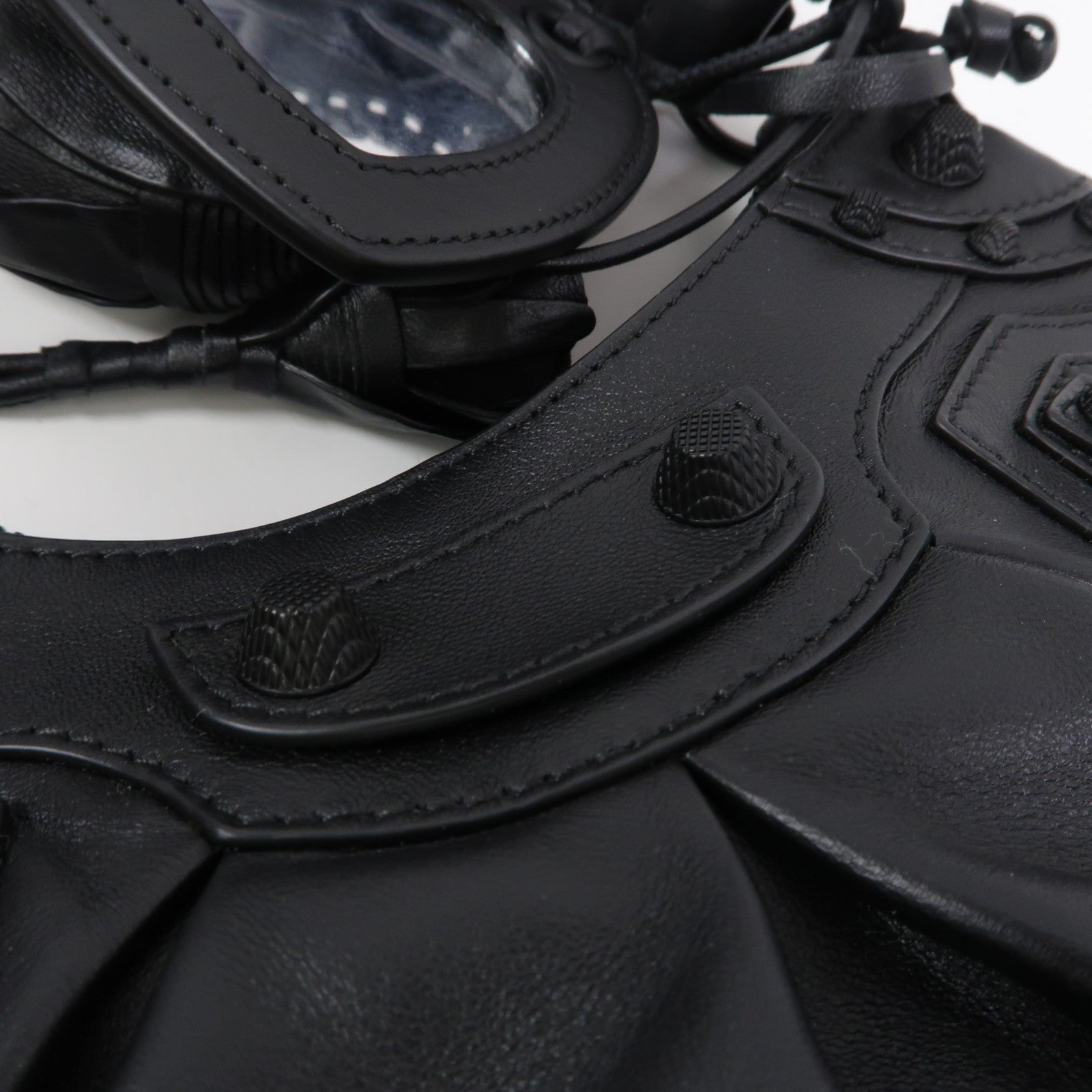 BALENCIAGA 羊皮皮革Le Cagole XS肩背袋