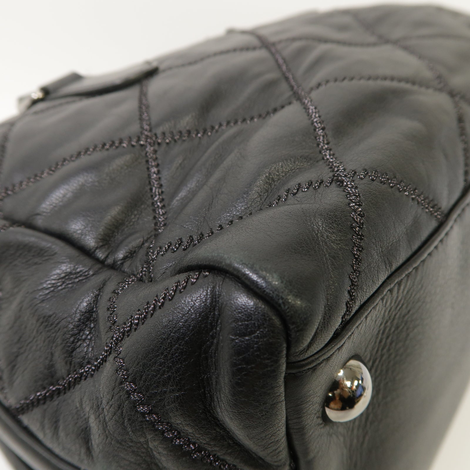 CHANEL 【激減優惠】牛皮皮革Totebag銀扣手挽袋黑色