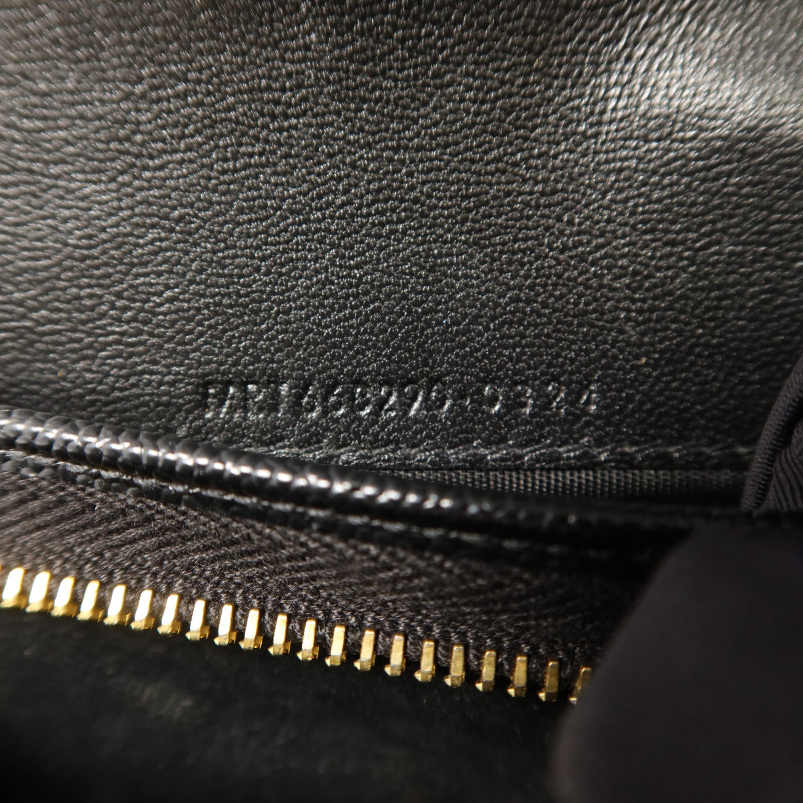 SAINT LAURENT 牛皮皮革Wallet金扣錢包