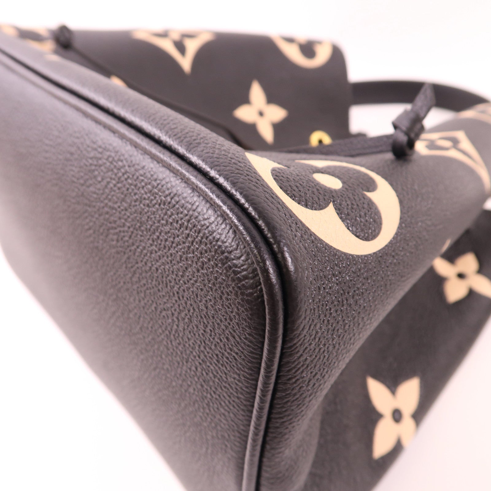 LOUIS VUITTON Monogram Empreinte Bicolor Neo Noe MM金扣手挽肩背兩用袋