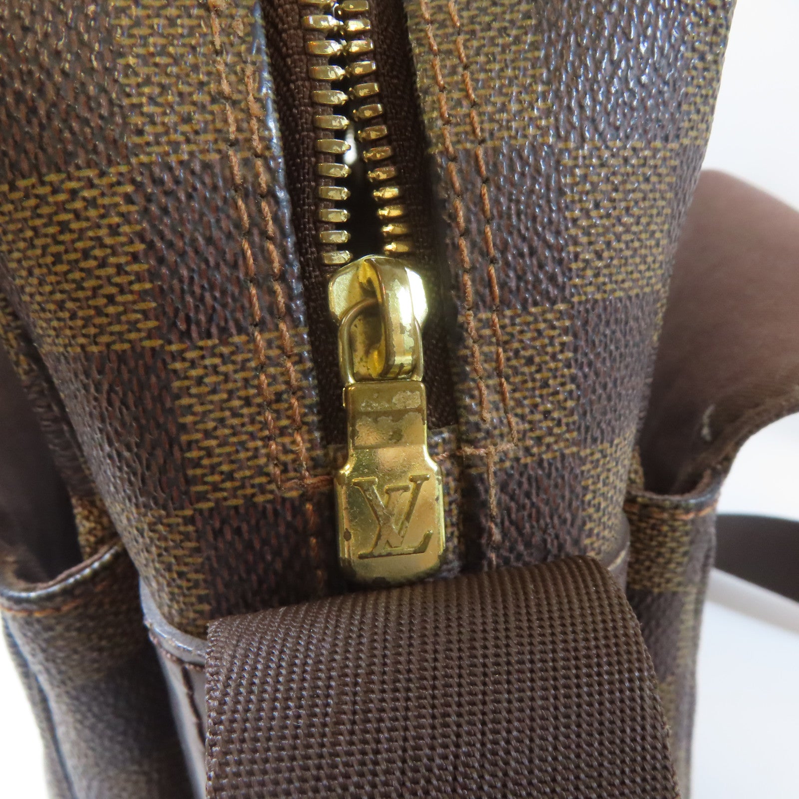 LOUIS VUITTON Damier Naviglio金扣肩背袋啡色