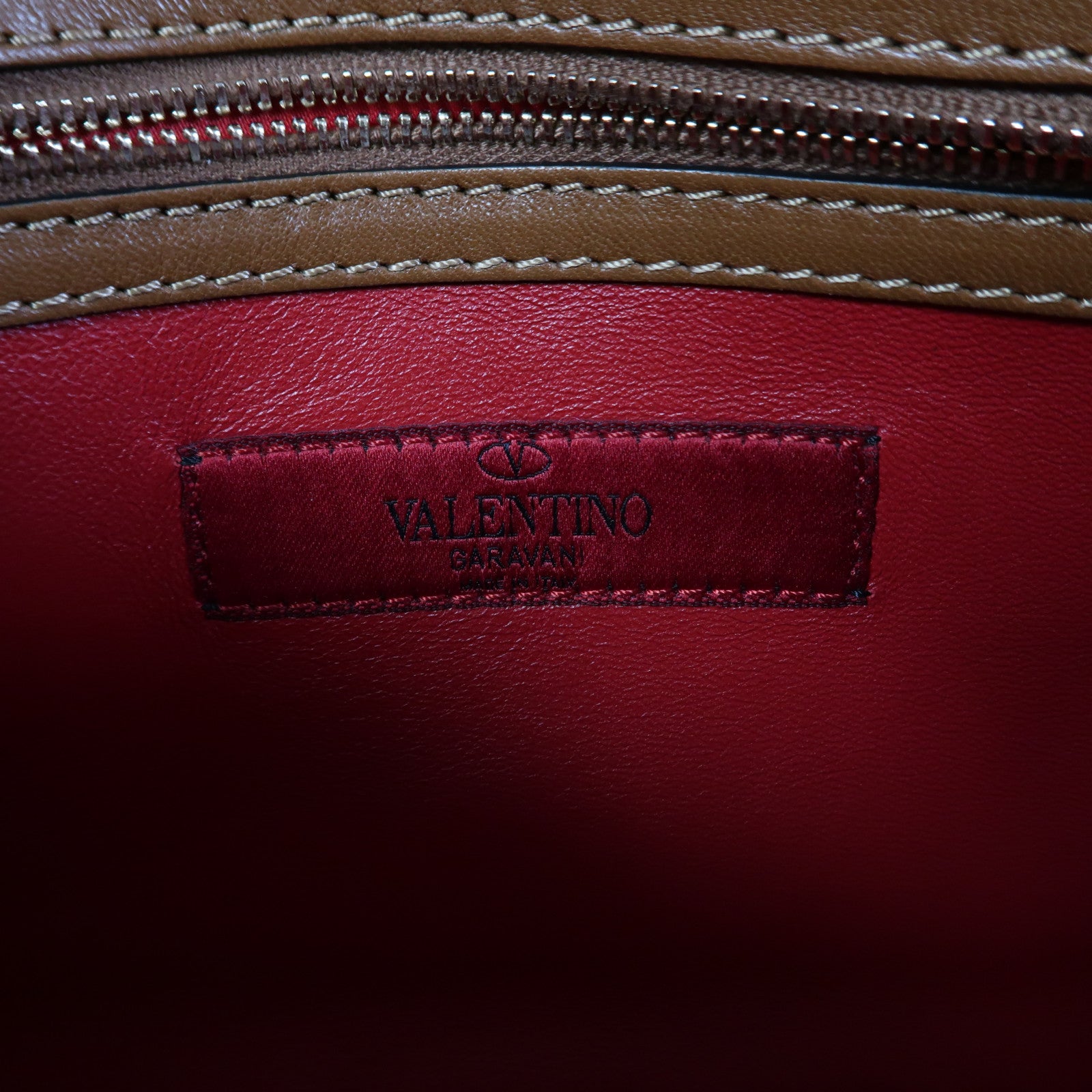 Valentino 牛皮皮革Clutch金扣手拿包啡色