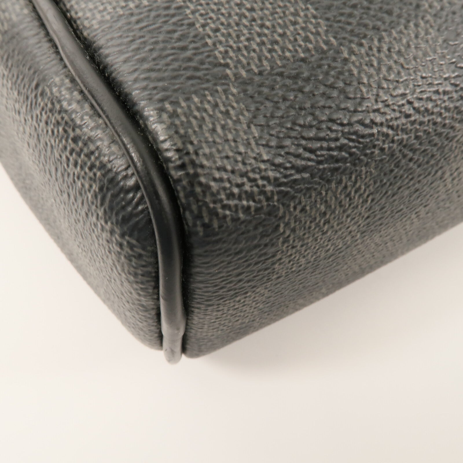 LOUIS VUITTON Damier Graphite Dayton Reporter Bag肩背袋