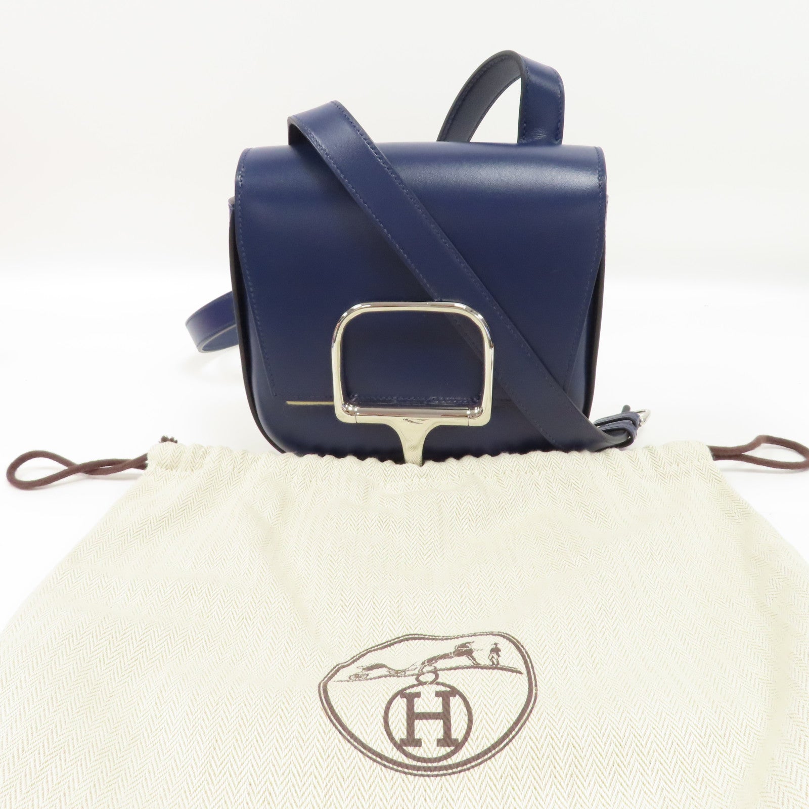 HERMES 【激減優惠】Tadelakt皮革Della Cavalleria Mini銀扣肩背袋Bleu Saphir/藍色