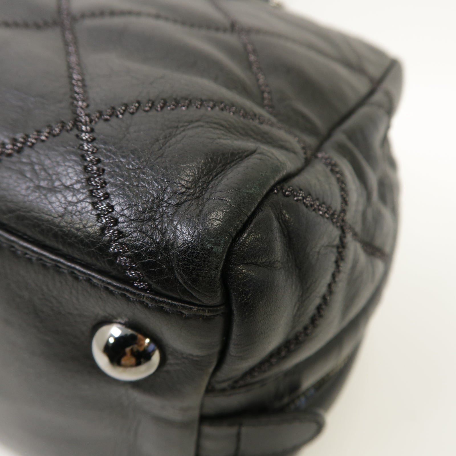 CHANEL 【激減優惠】牛皮皮革Totebag銀扣手挽袋黑色