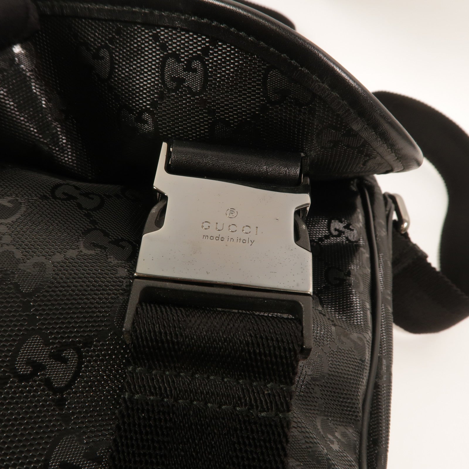 GUCCI 塗層帆布Messanger Bag肩背袋