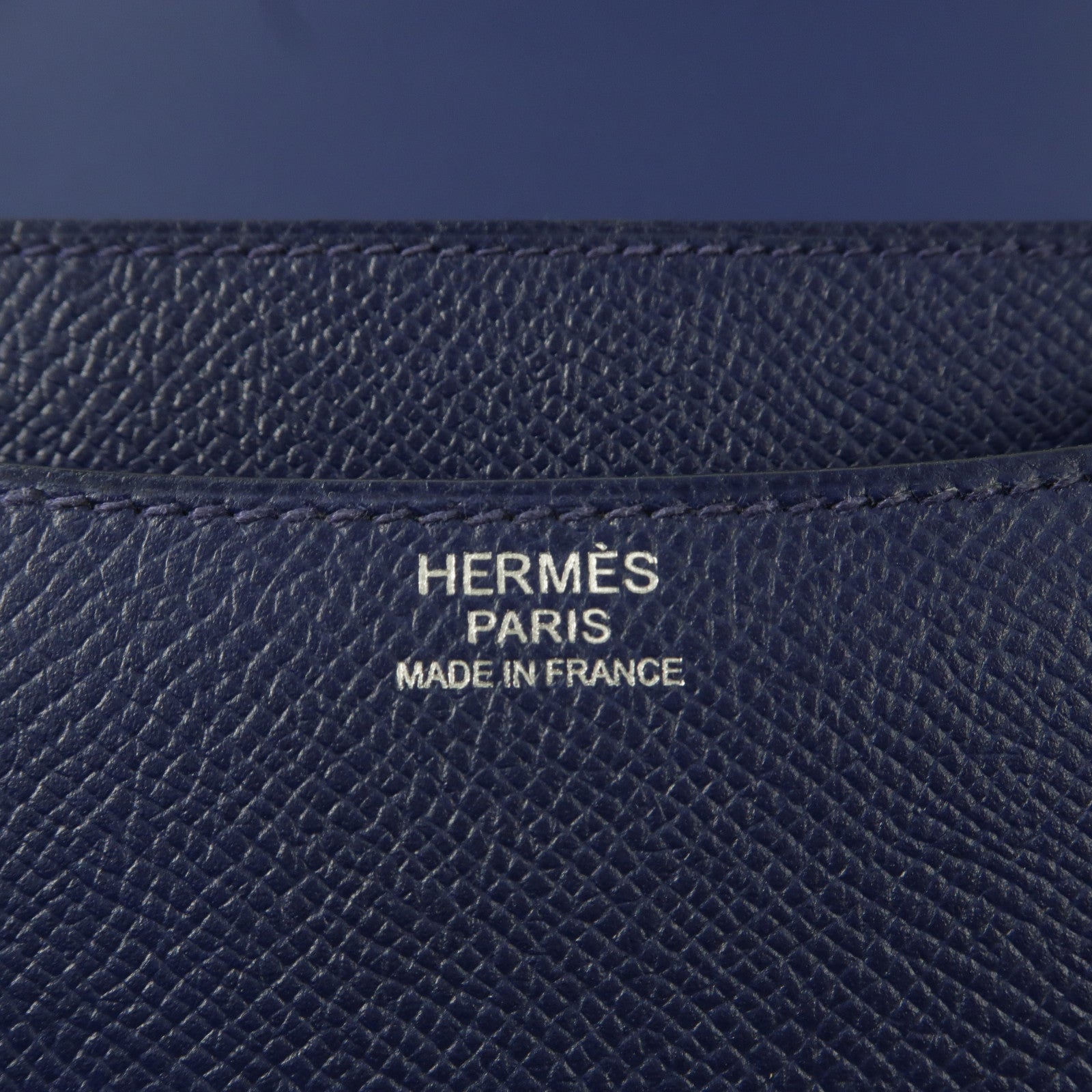 HERMES Epsom皮革Constance 24肩背袋Bleu Saphir