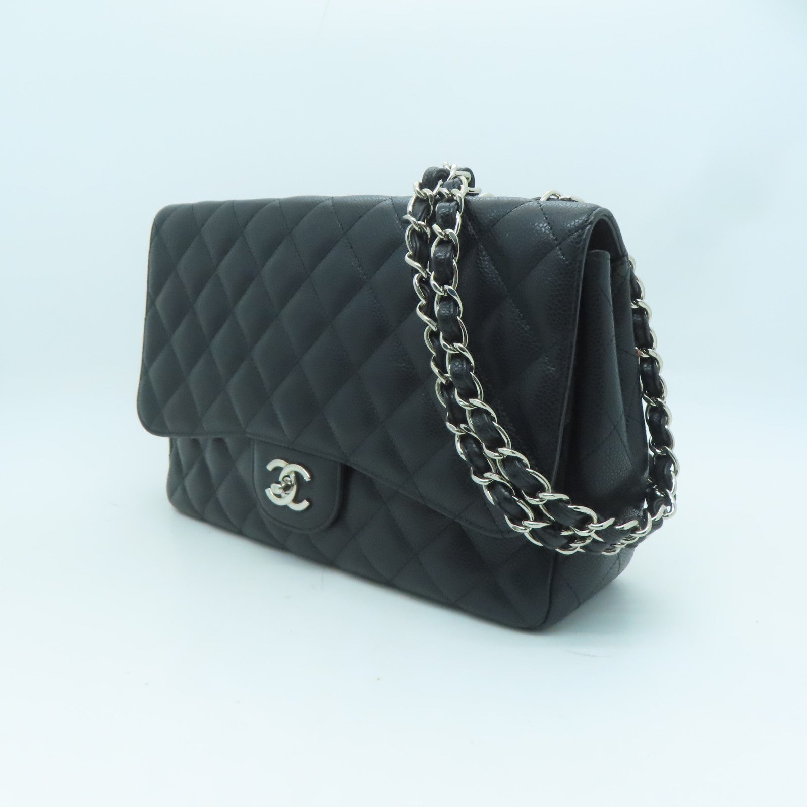 CHANEL 【激減優惠】菱格Caviar皮革Chain Shoulder銀扣肩背袋黑色