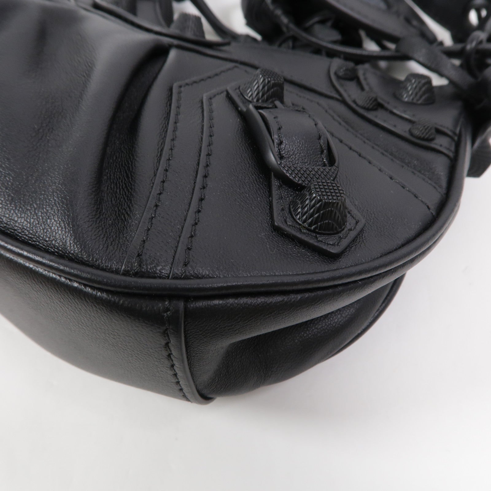BALENCIAGA 羊皮皮革Le Cagole XS肩背袋