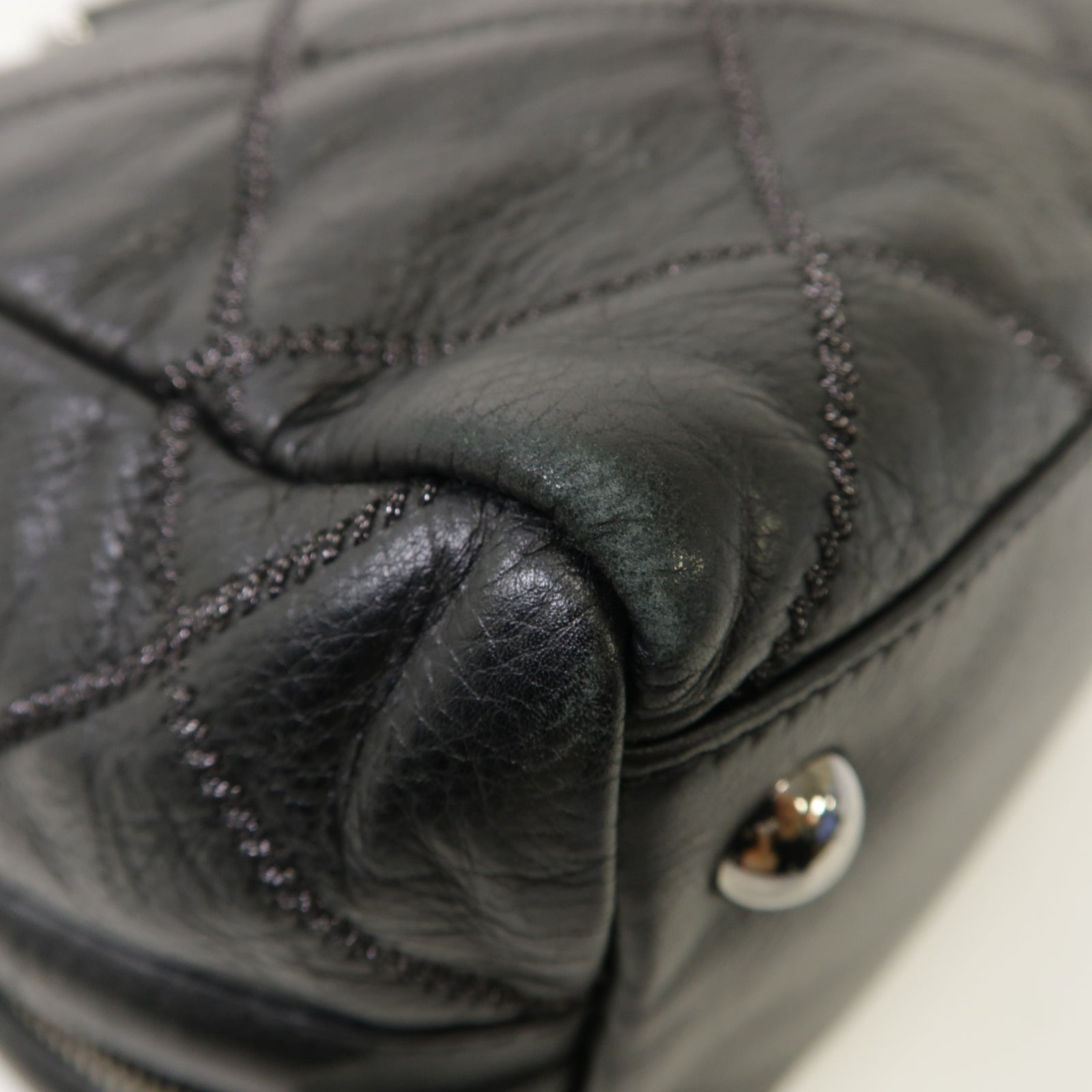CHANEL 【激減優惠】牛皮皮革Totebag銀扣手挽袋黑色
