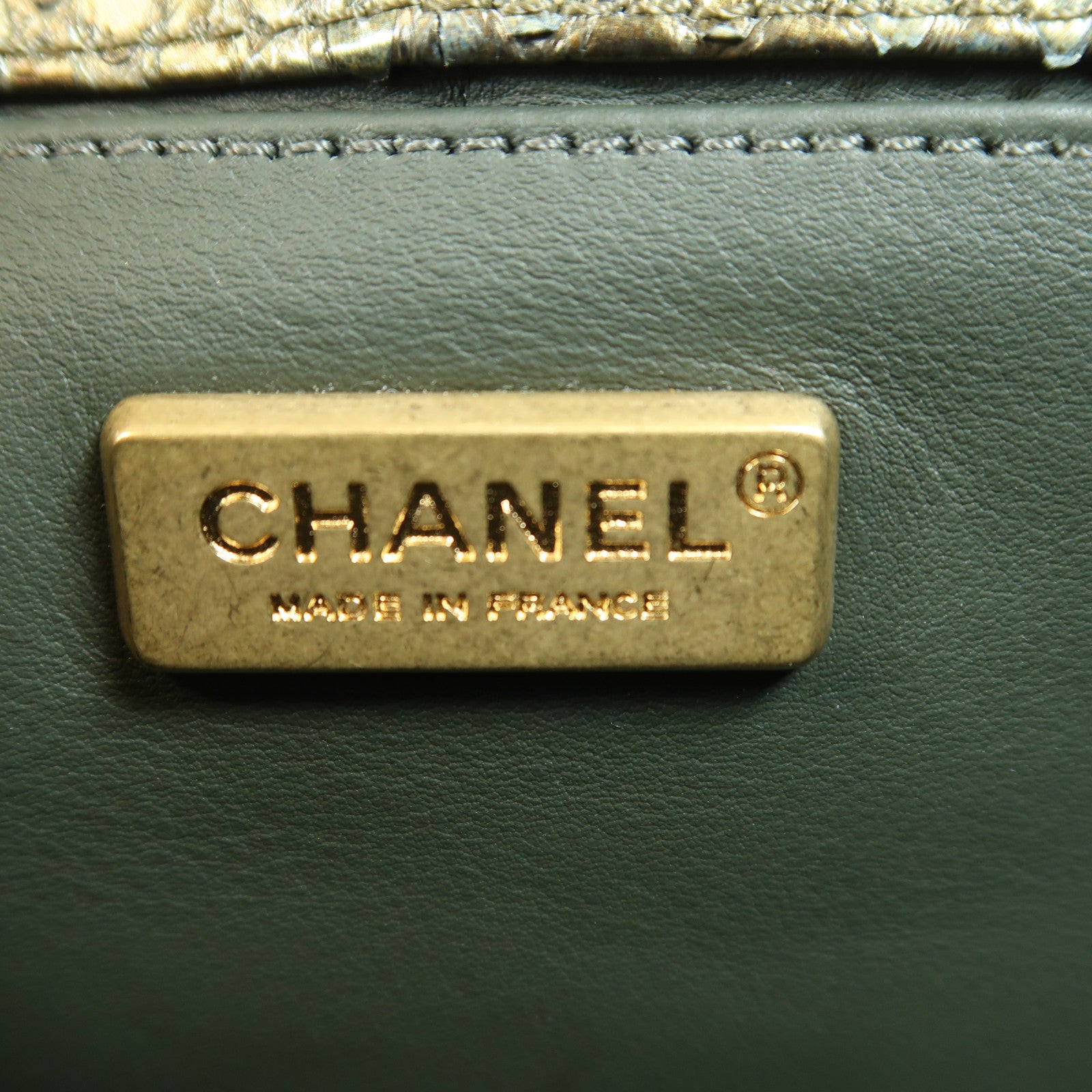 CHANEL 蛇皮皮革Boy 25金扣肩背袋