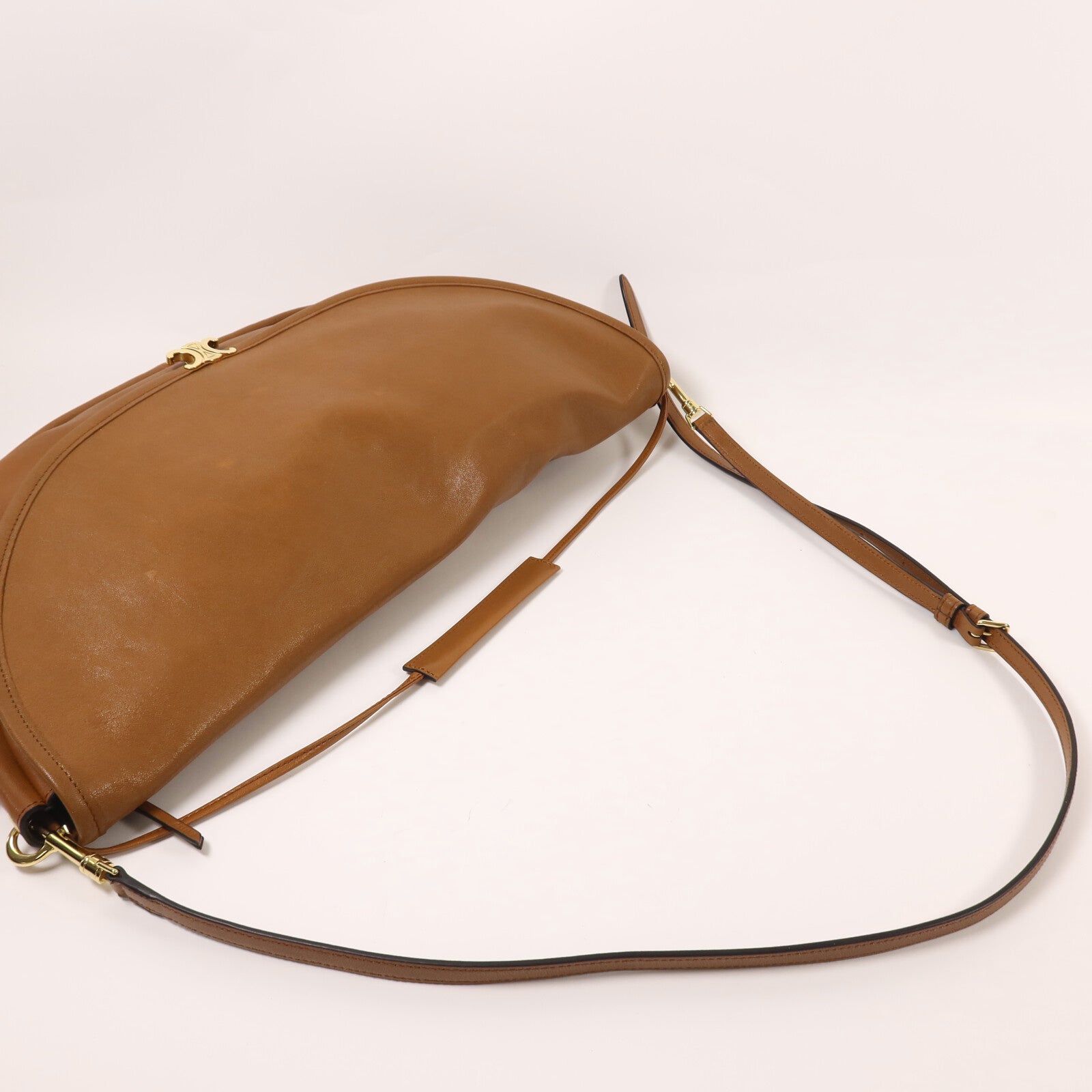 CELINE 牛皮皮革Halfmoon Soft Han金扣手挽肩背兩用袋