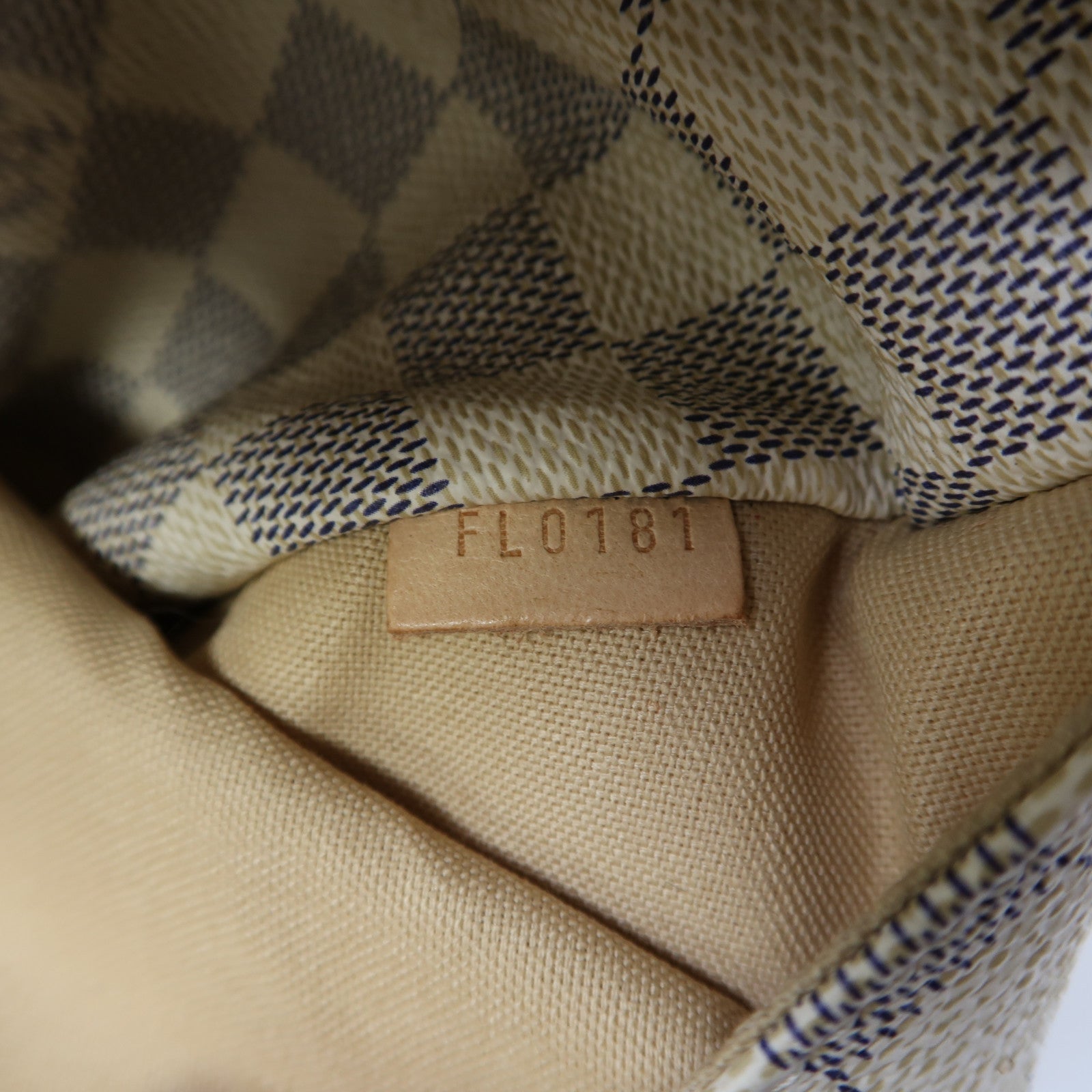 LOUIS VUITTON 【激減優惠】Damier Azur Totally PM金扣肩背袋白色