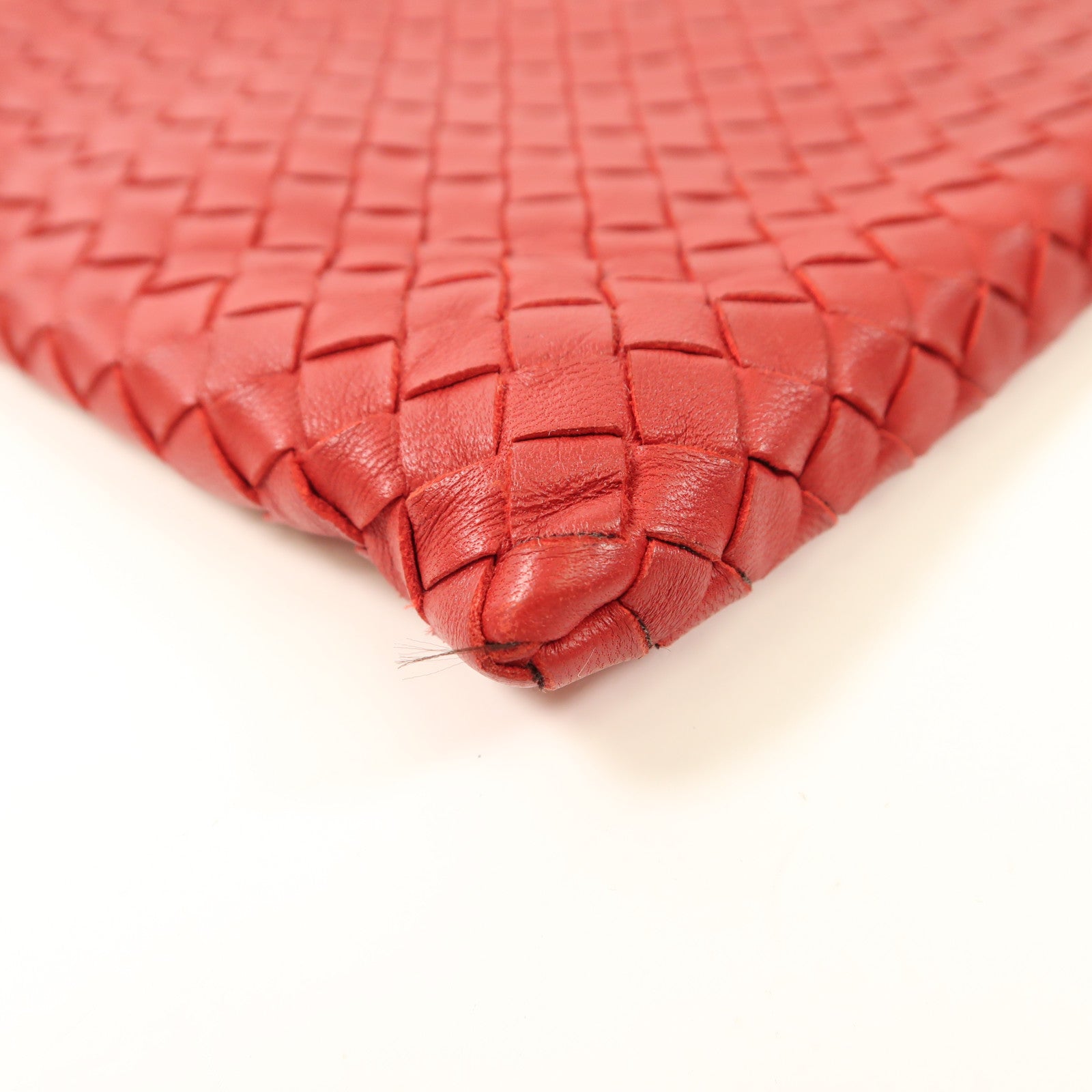 BOTTEGA VENETA 【激減優惠】羊皮皮革Pouch金扣手拿包