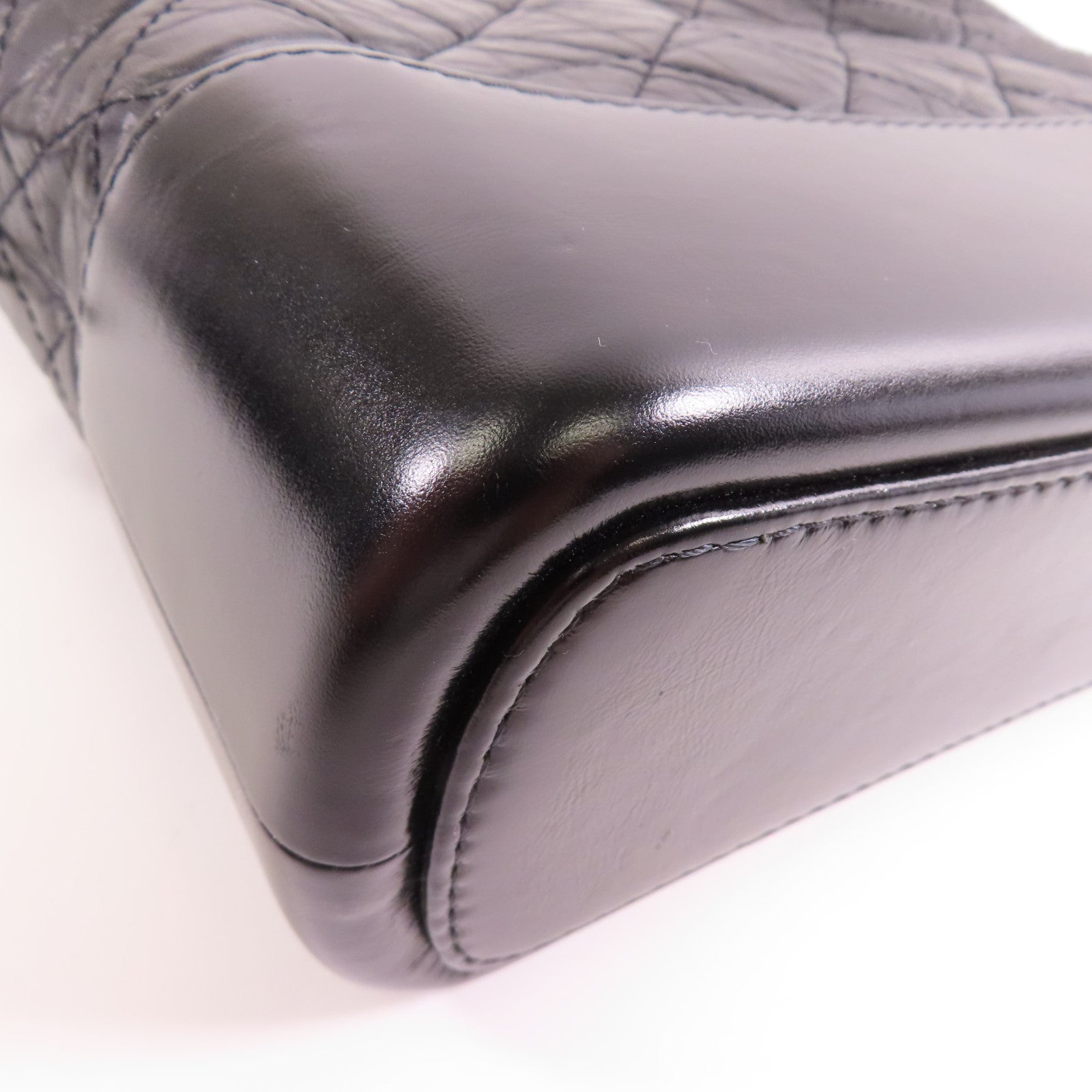 CHANEL 牛皮皮革Gabrielle Medium鏈帶肩背袋