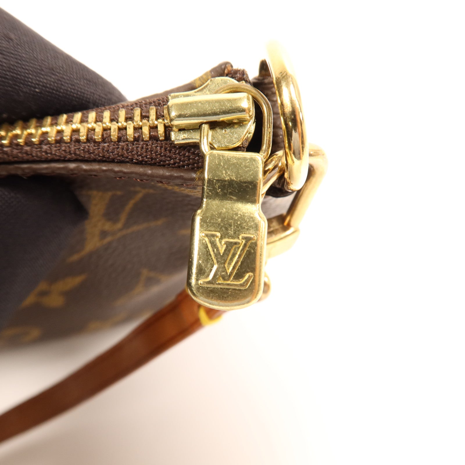 LOUIS VUITTON Monogram Pochette Accessoires金扣手挽袋棕色