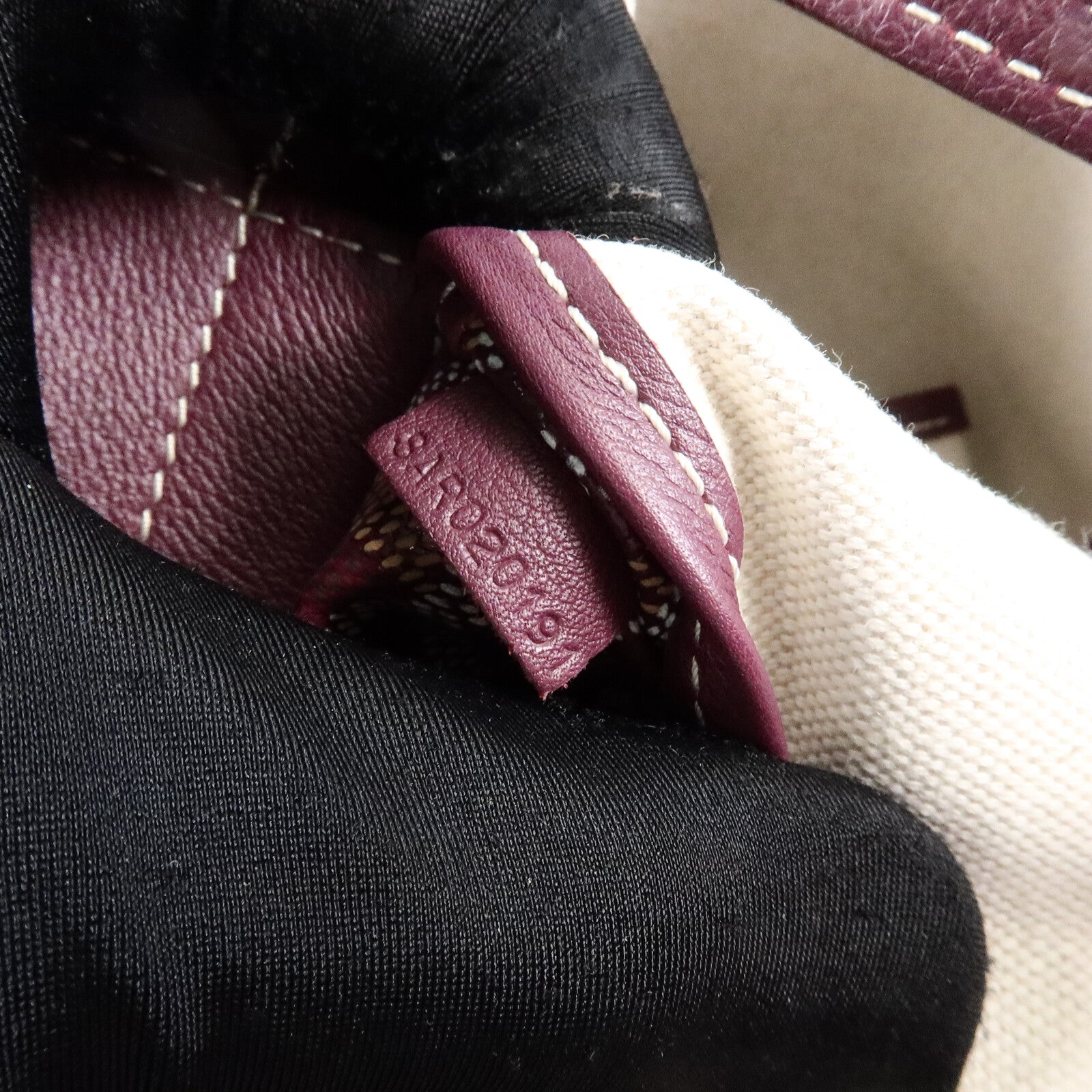 GOYARD 塗層帆布Rouette Souple PM肩背袋